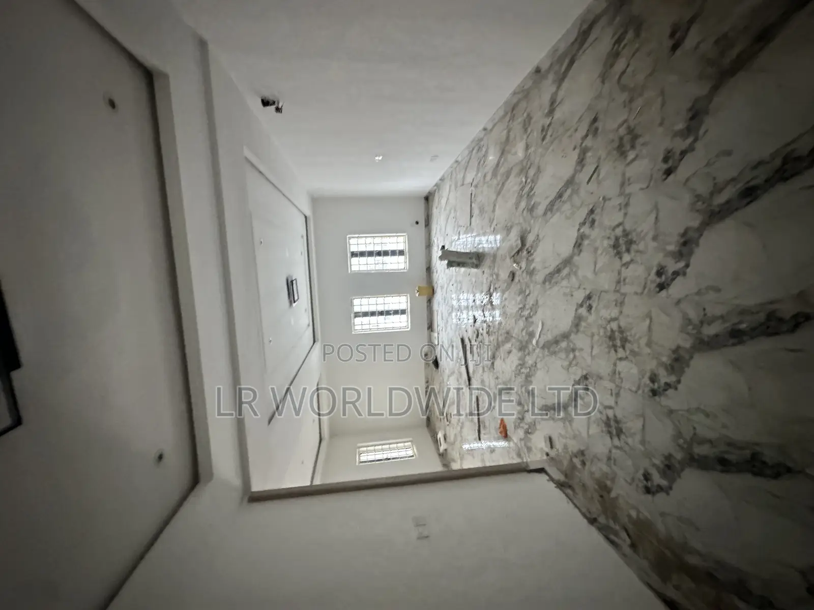 5bdrm Duplex in Riverpark, Lugbe District for sale in Lugbe District