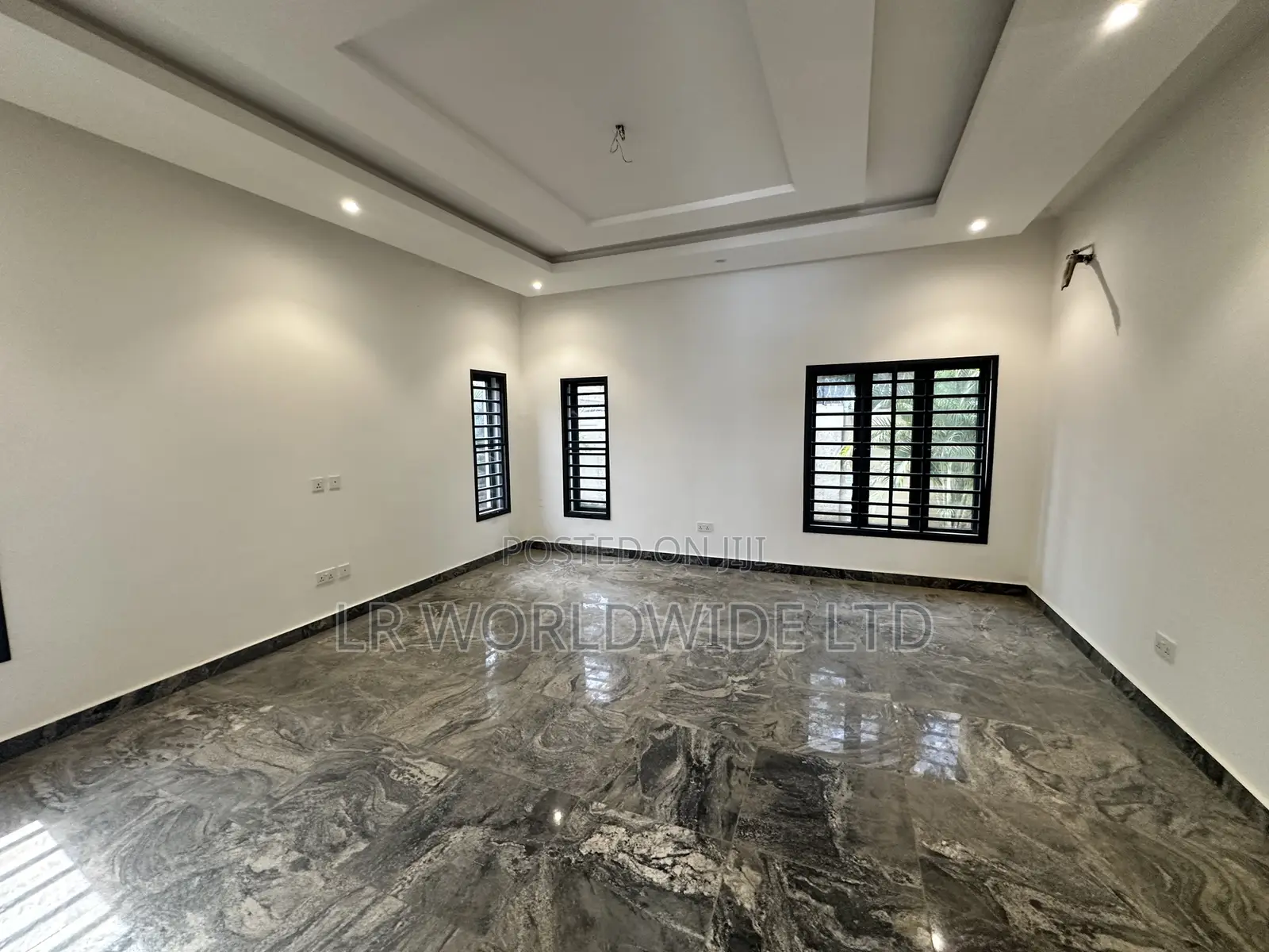 5bdrm Duplex in Wuye for sale in Wuye
