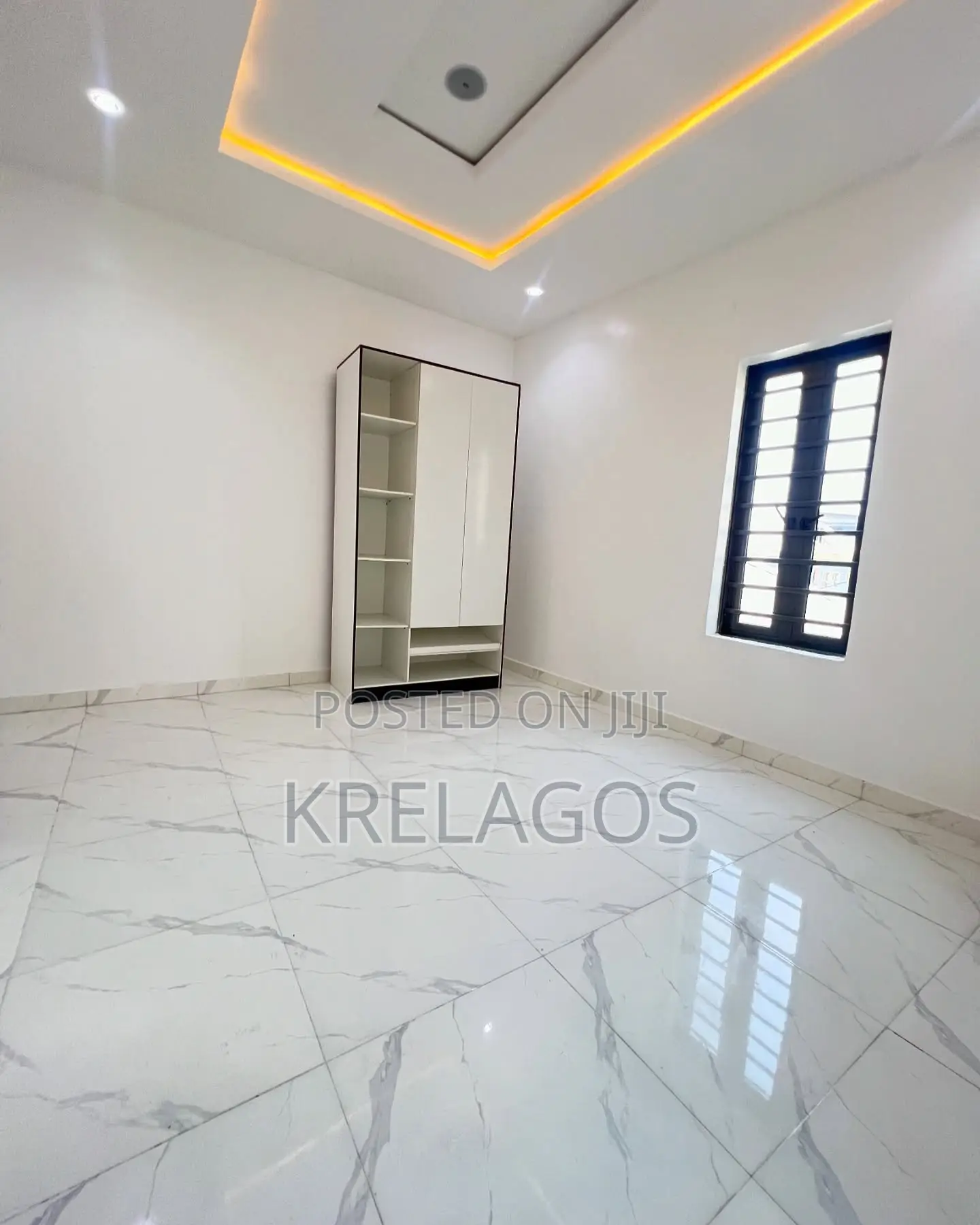 5bdrm Duplex in Ologolo for sale in Ologolo