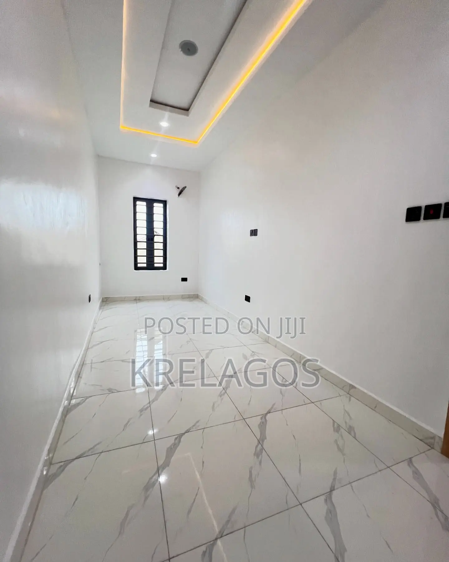 5bdrm Duplex in Ologolo for sale in Ologolo