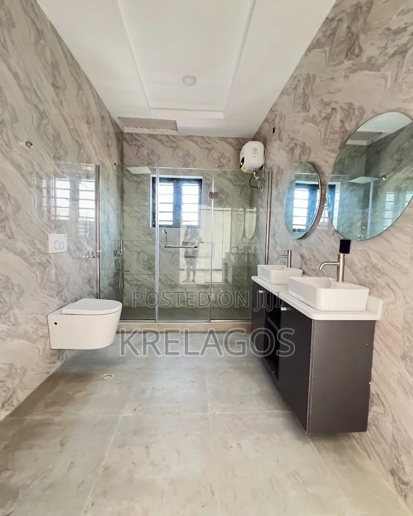 5bdrm Duplex in Ologolo for sale in Ologolo