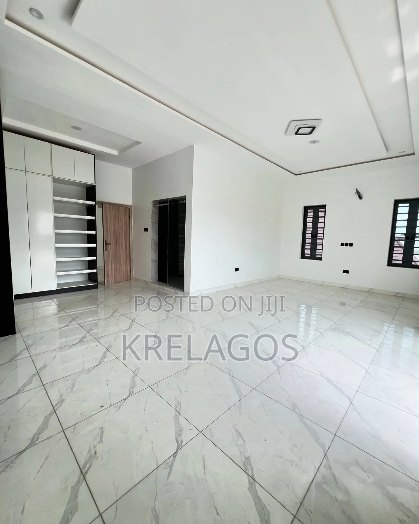 5bdrm Duplex in Ologolo for sale in Ologolo