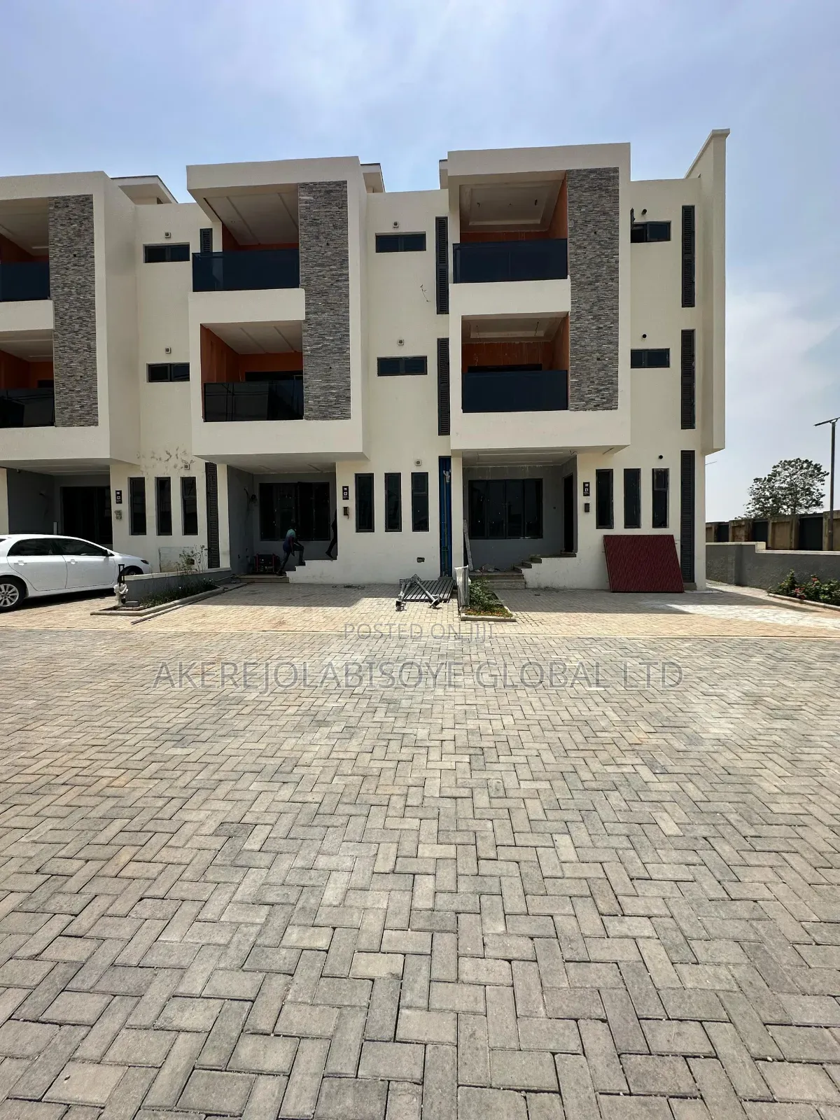 4bdrm Townhouse / Terrace in Around Godab for rent in Life Camp