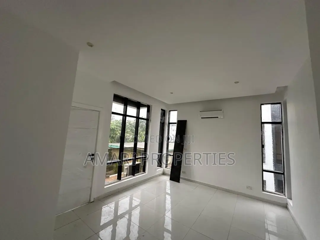 4bdrm Duplex in Victoria Island for rent in Victoria Island