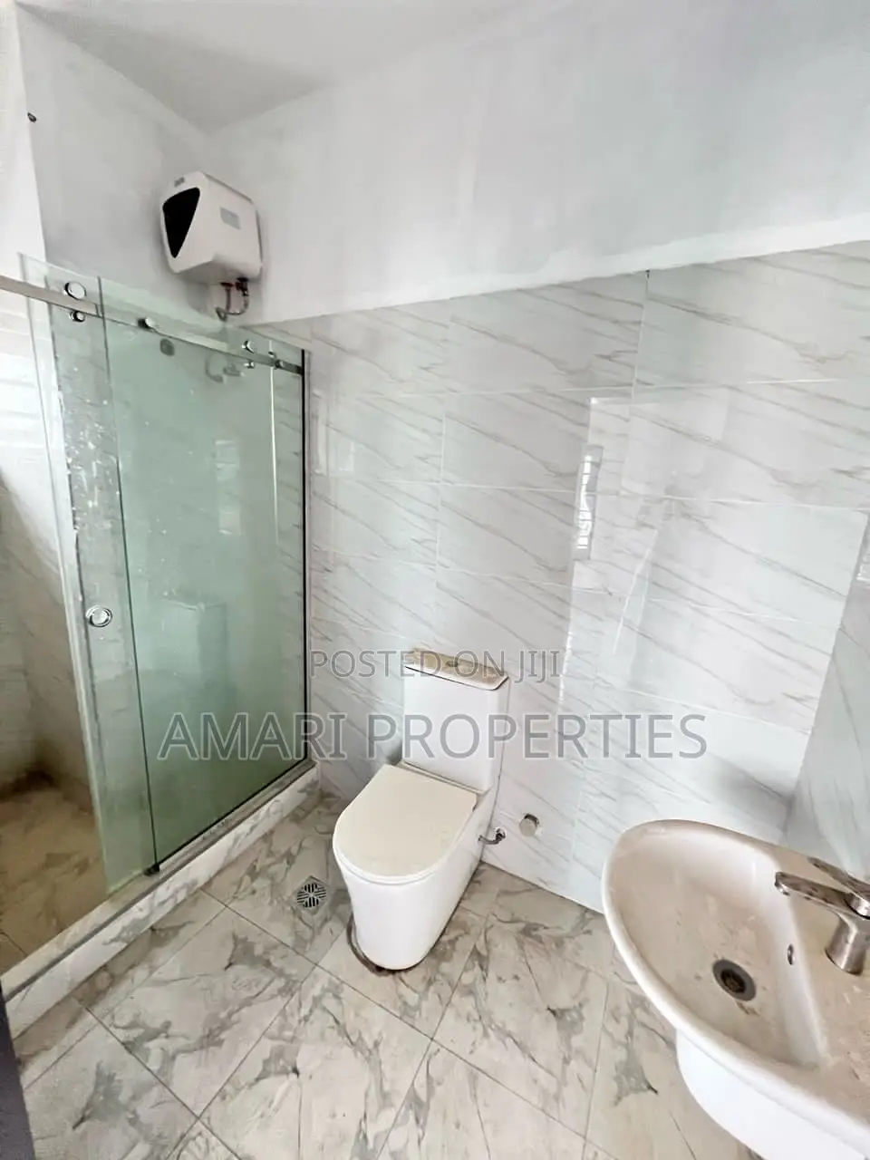 3bdrm Block of Flats in Ajah Lekki for rent in Ajah
