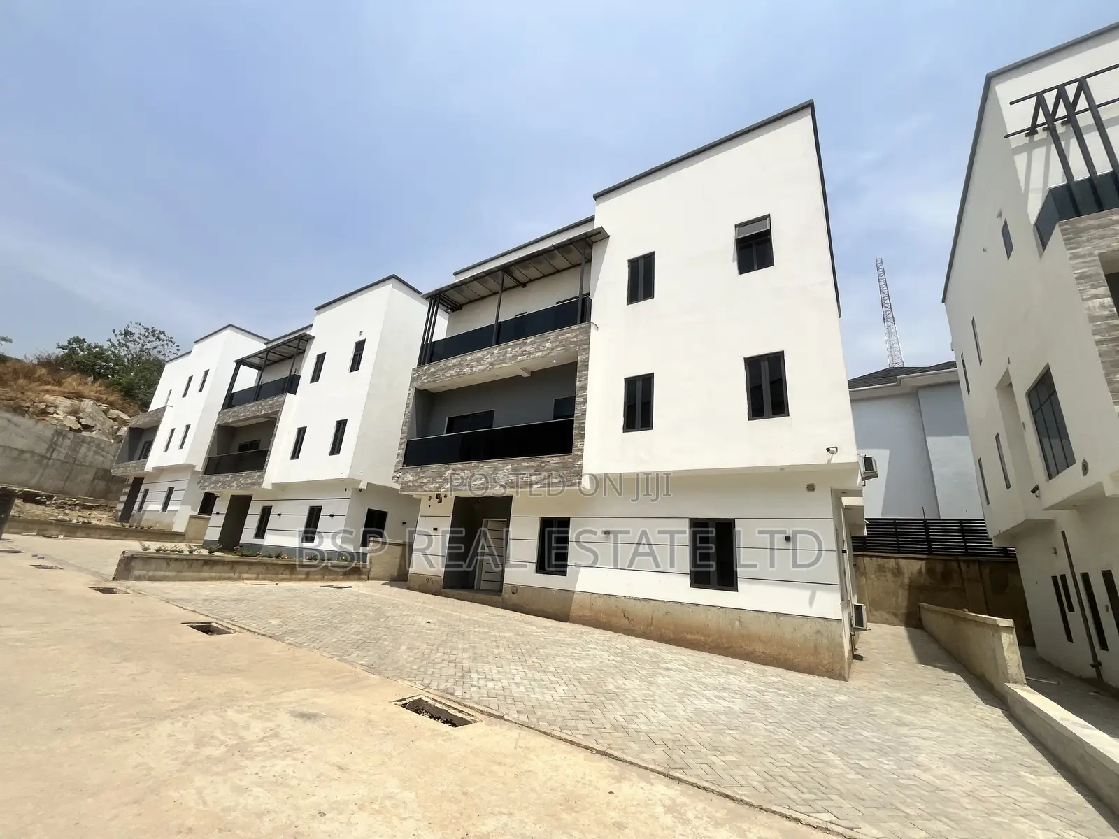 5bdrm Duplex in Guzape District for sale in Guzape District