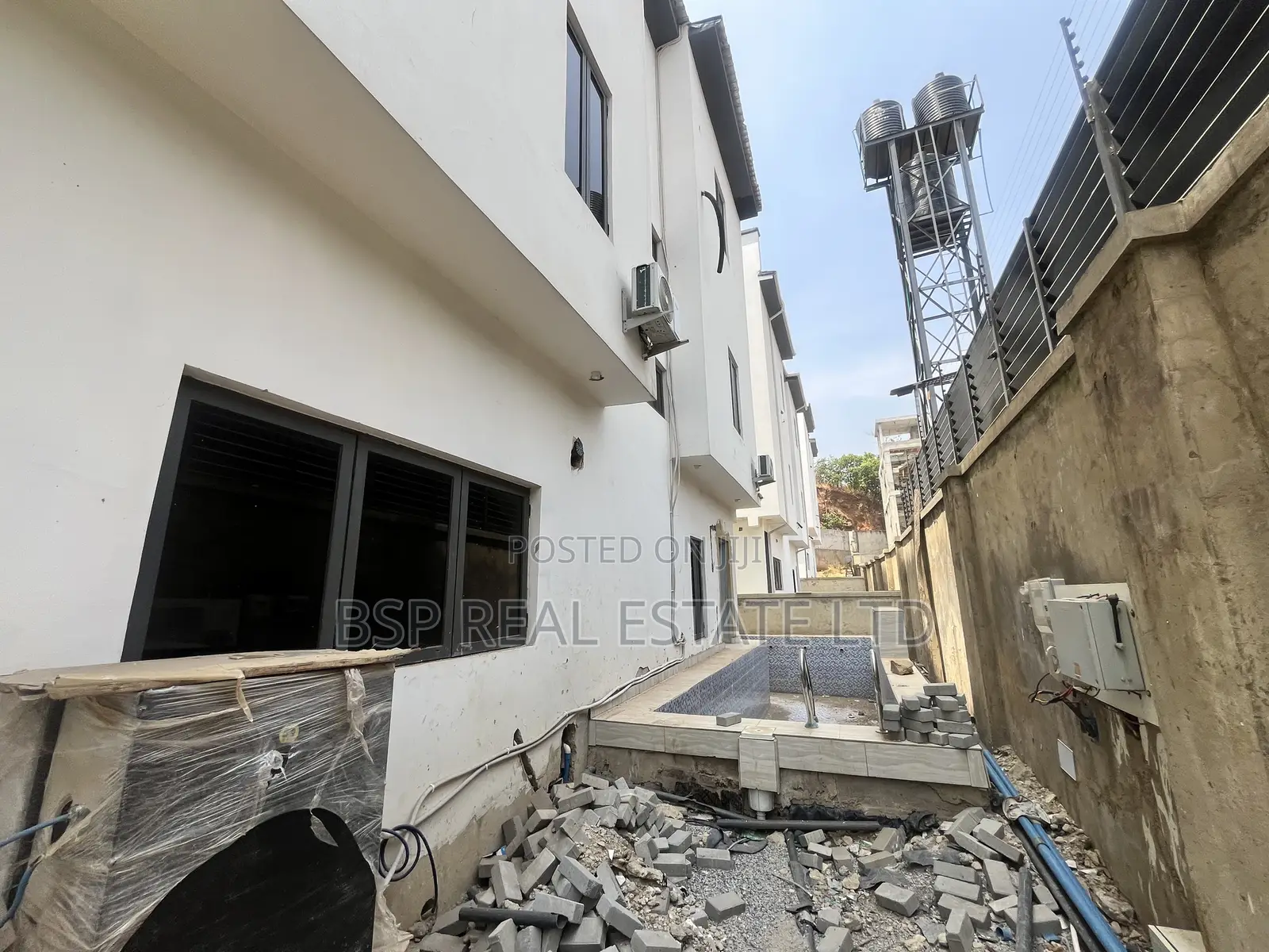 5bdrm Duplex in Guzape District for sale in Guzape District