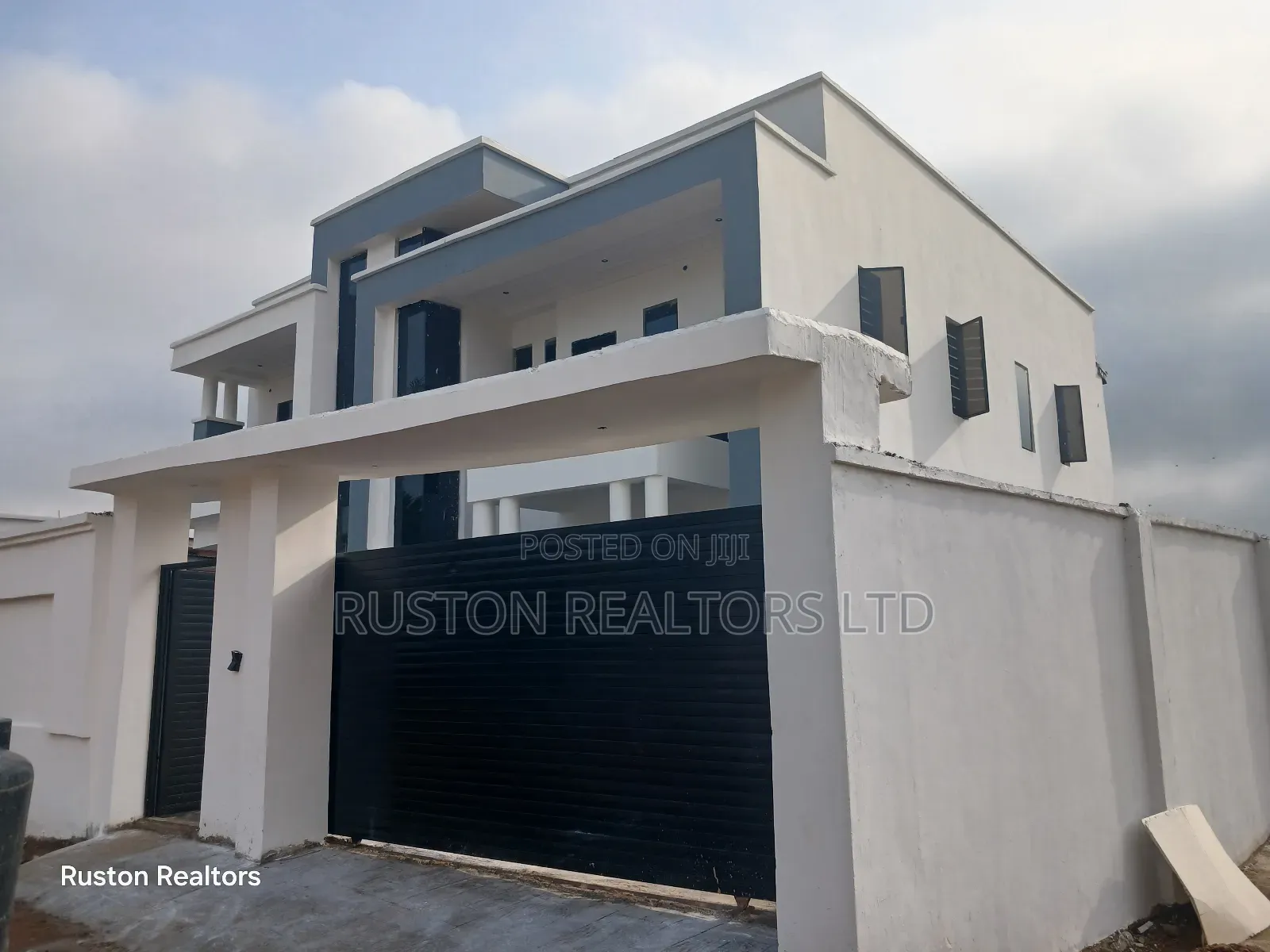 4bdrm Mansion in Ibadan for sale in Ibadan