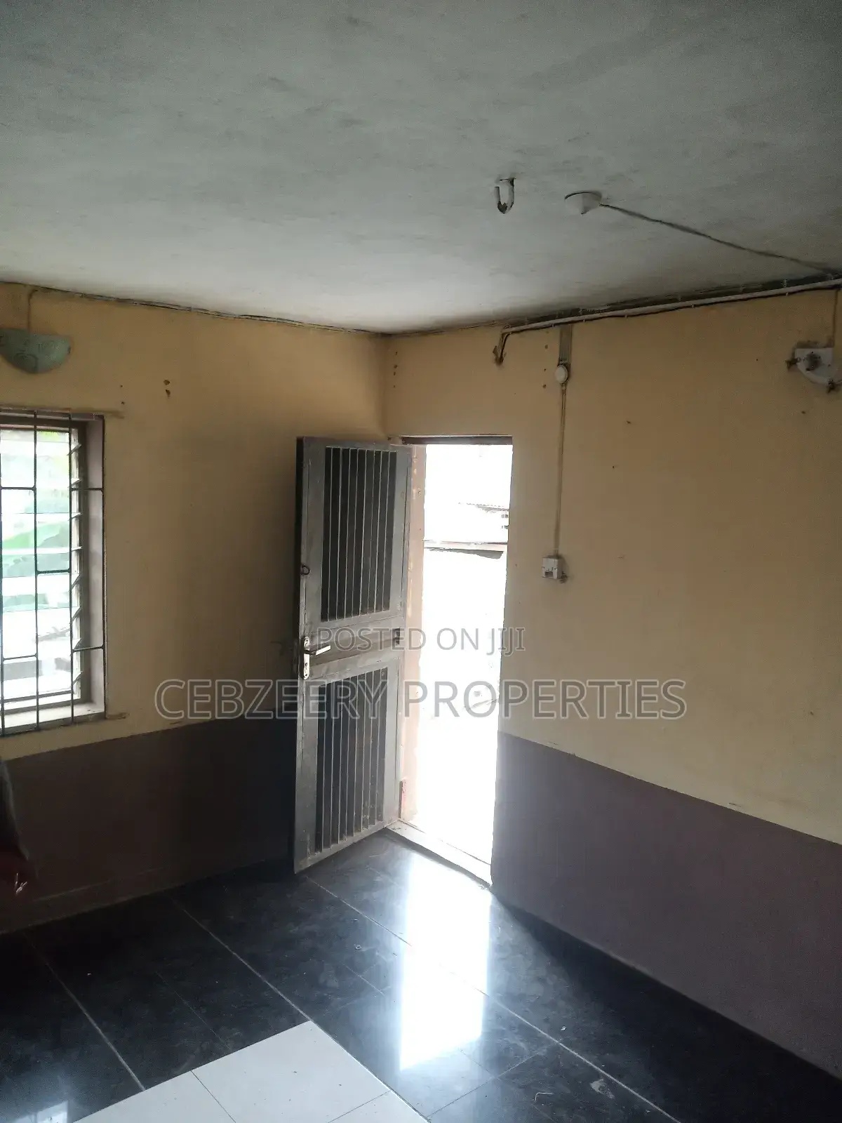 2bdrm Block of Flats in Akute Ajuwon for rent in Akute Ajuwon