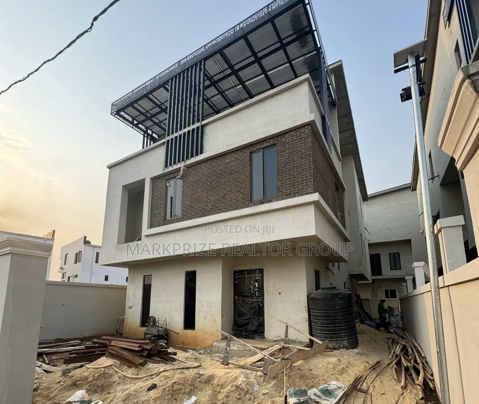 5bdrm Duplex in Ikeja Gra Lagos for sale in Ikeja GRA