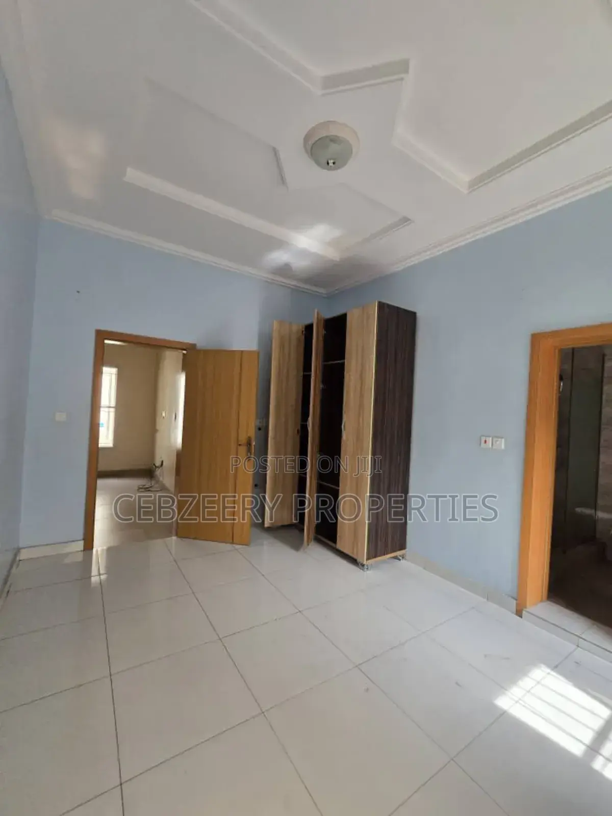4bdrm Duplex in Omole Phase 2 for rent in Omole Phase 2