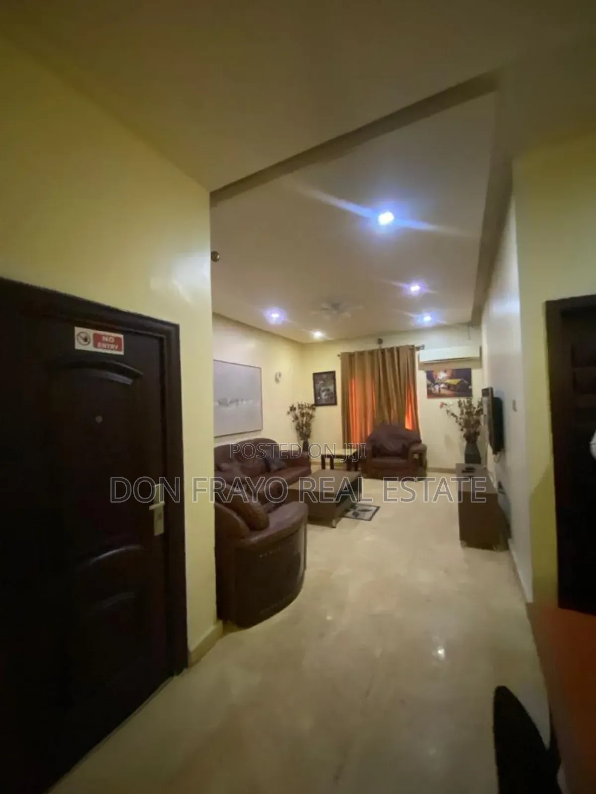 16bdrm Townhouse/Terrace in Off Adeola Odeku, Victoria Island for sale in Victoria Island