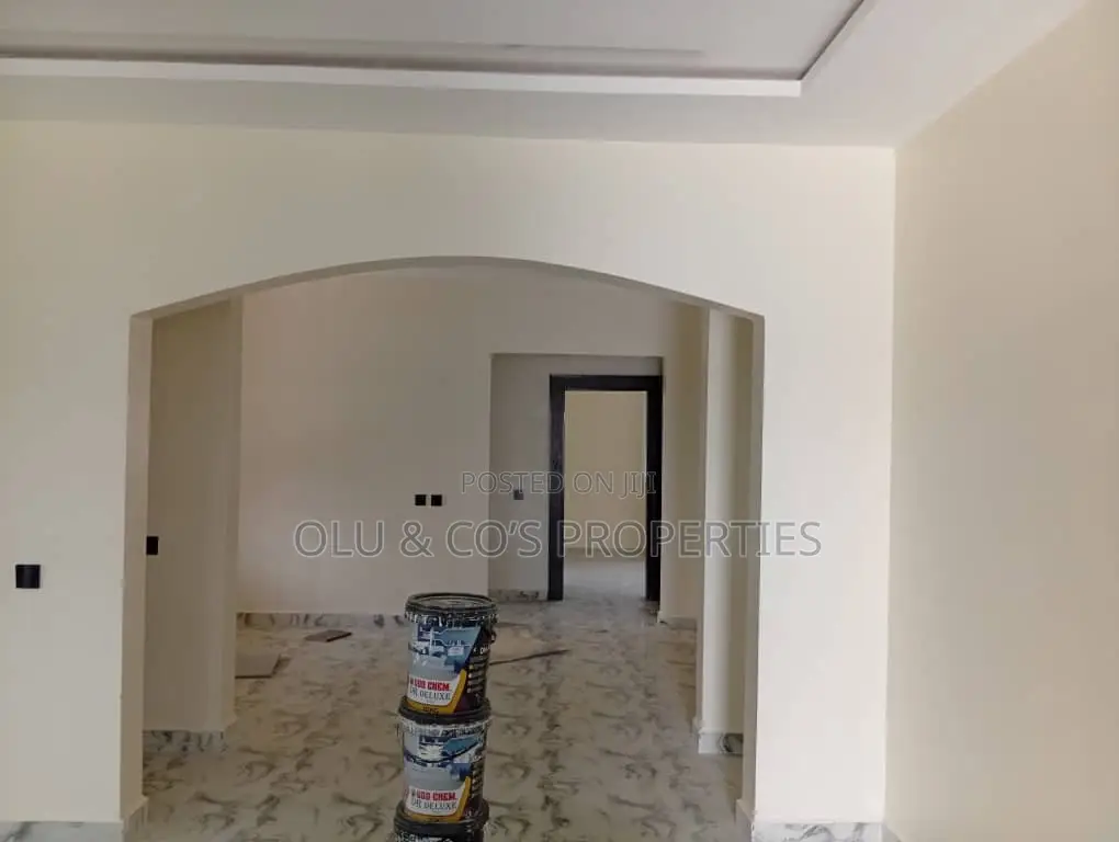 3bdrm Bungalow in Von Garden City, Lugbe District for rent in Lugbe District