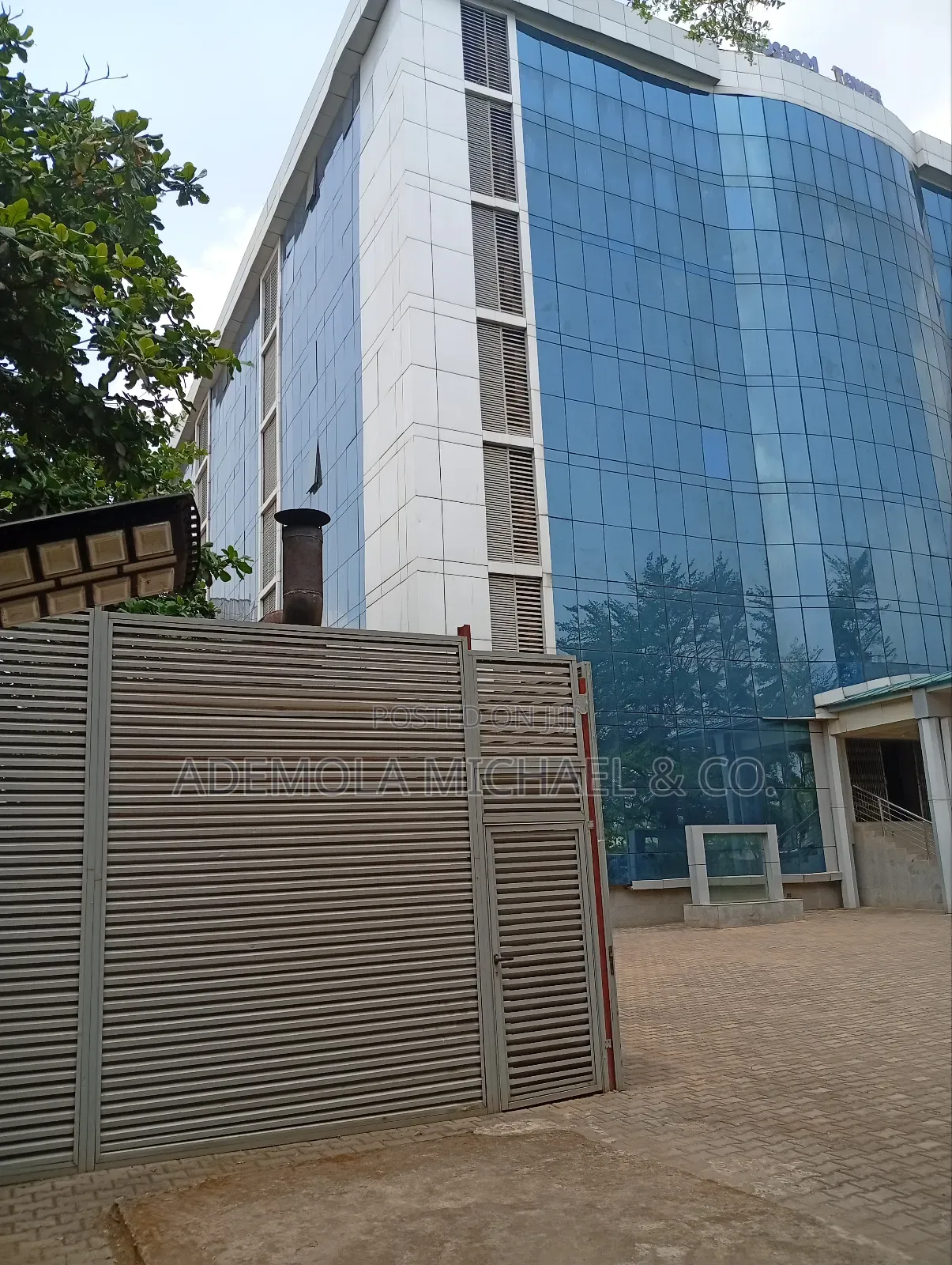 Office Building 8 Floors for Sale in Gudu