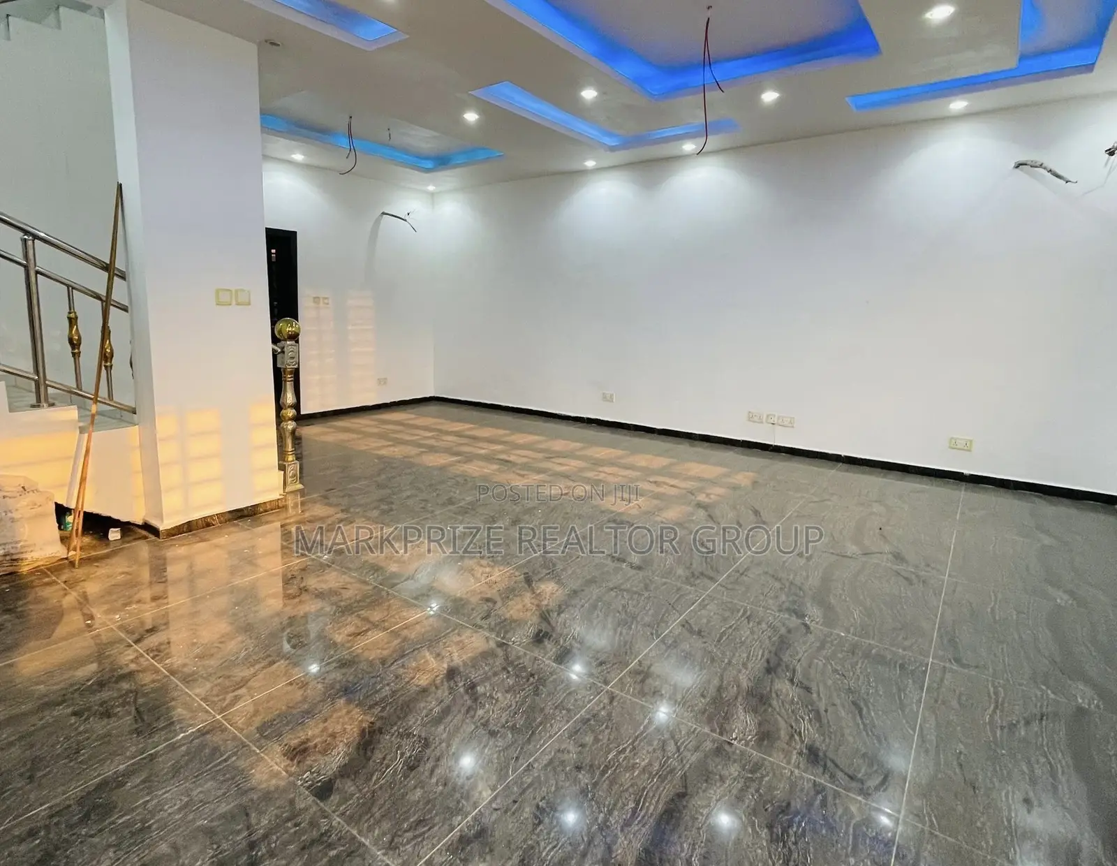 4bdrm Duplex in Magodo Phase 2 Lagos for sale in Magodo