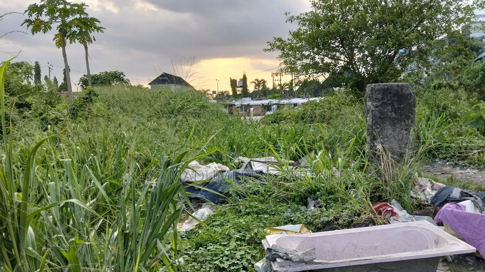 For Sale: 6 Plots on Major Stadium Road, in Elekahia