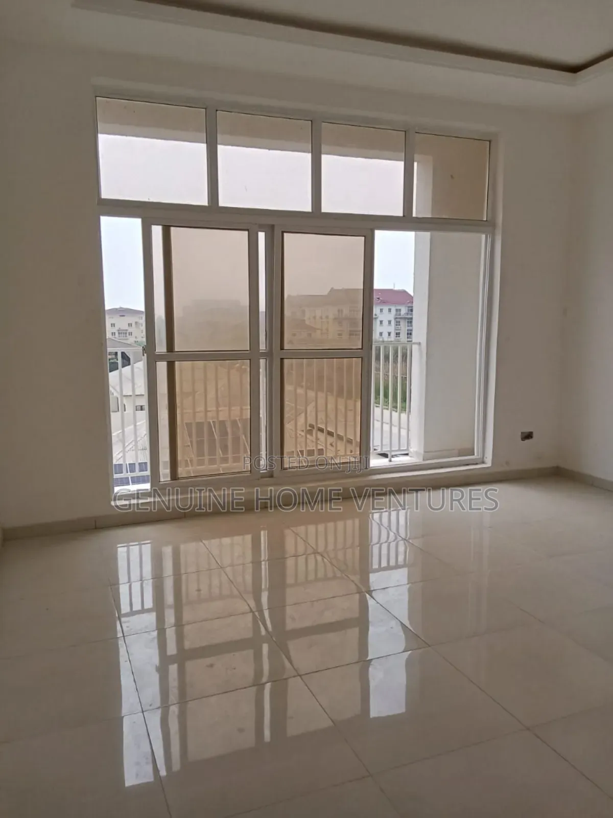 3bdrm Apartment in Northern Foreshore, Chevron for sale in Chevron