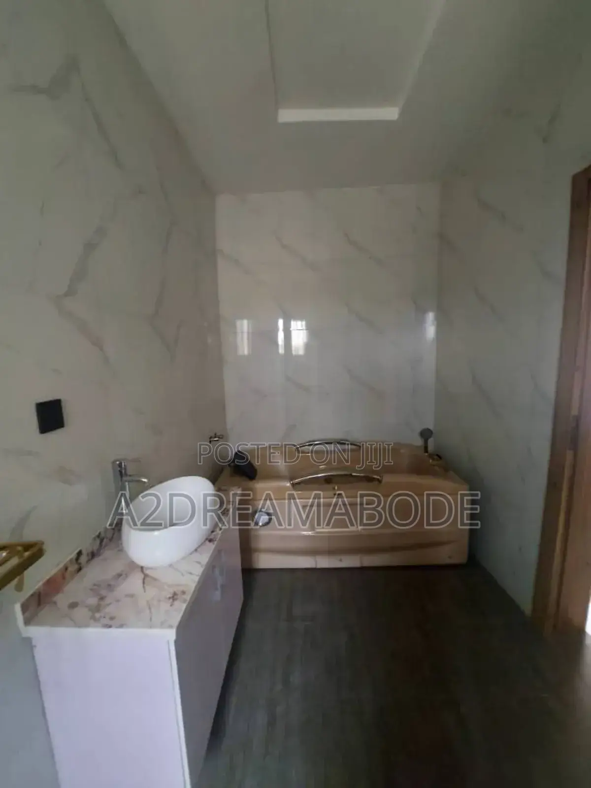 5bdrm Duplex in Magodo Phase 2 for sale in GRA Phase 2 Shangisha