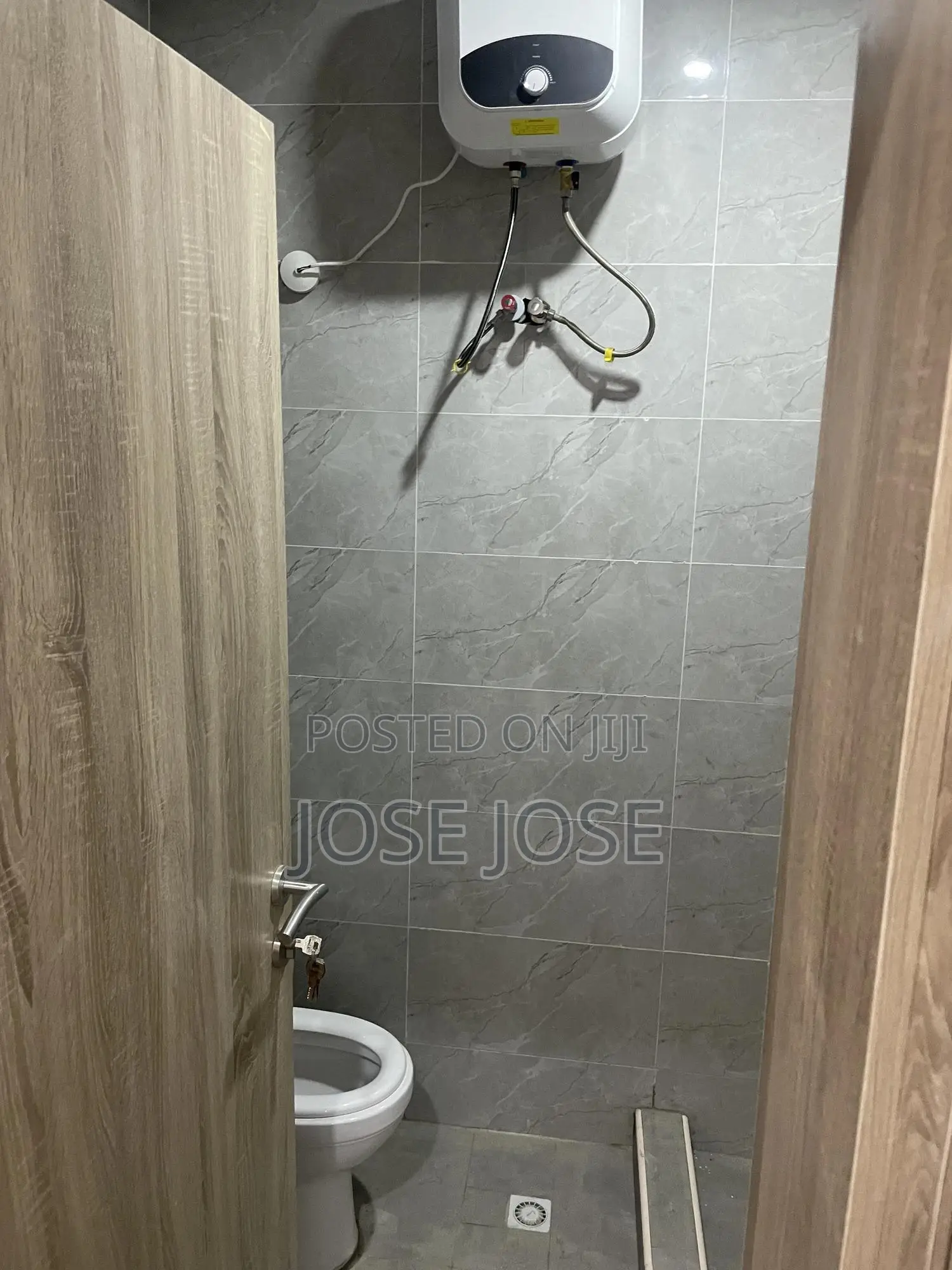 Furnished 3bdrm Block of Flats in Ask, Idu Industrial for rent in Idu Industrial