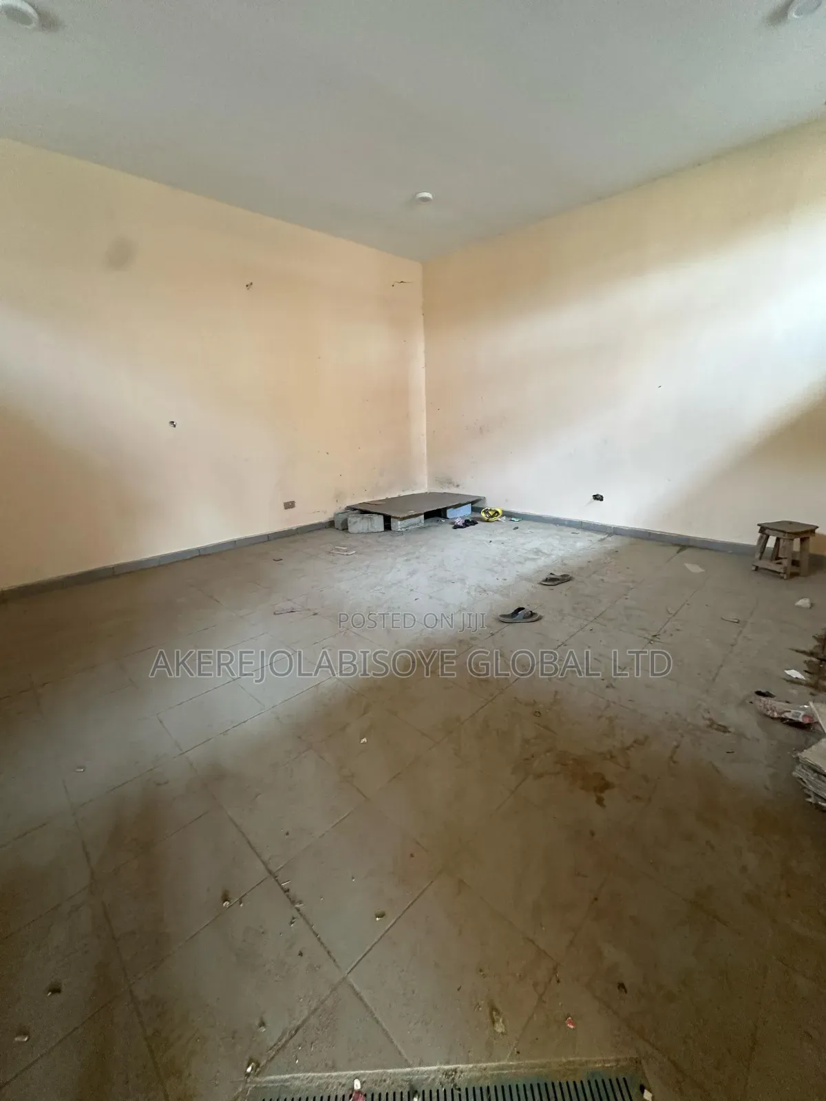 Double Cold Room Shop(66sqm) in Life Camp