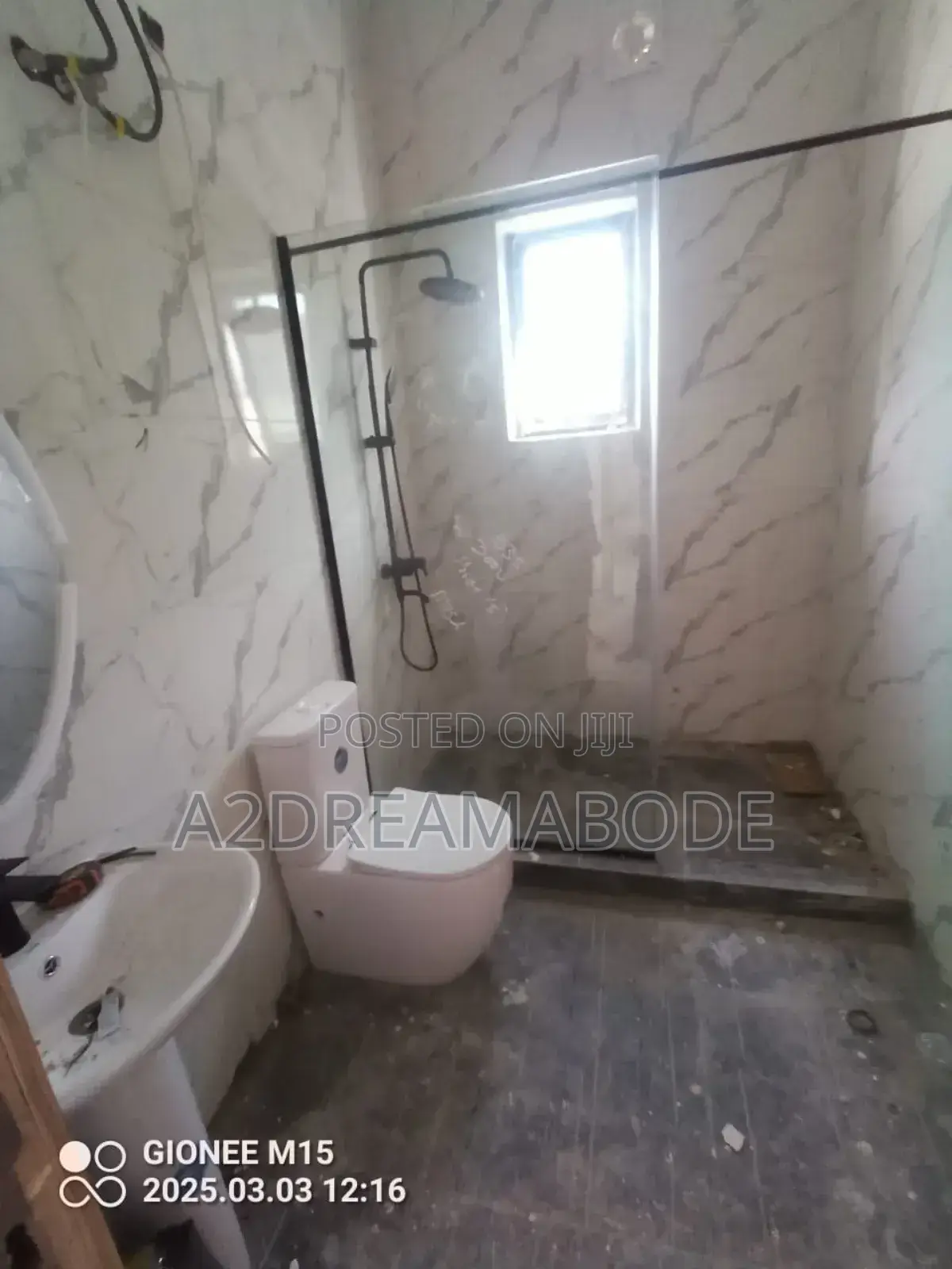 4bdrm Duplex in Lekki Phase 1 for sale in Lekki Phase 1