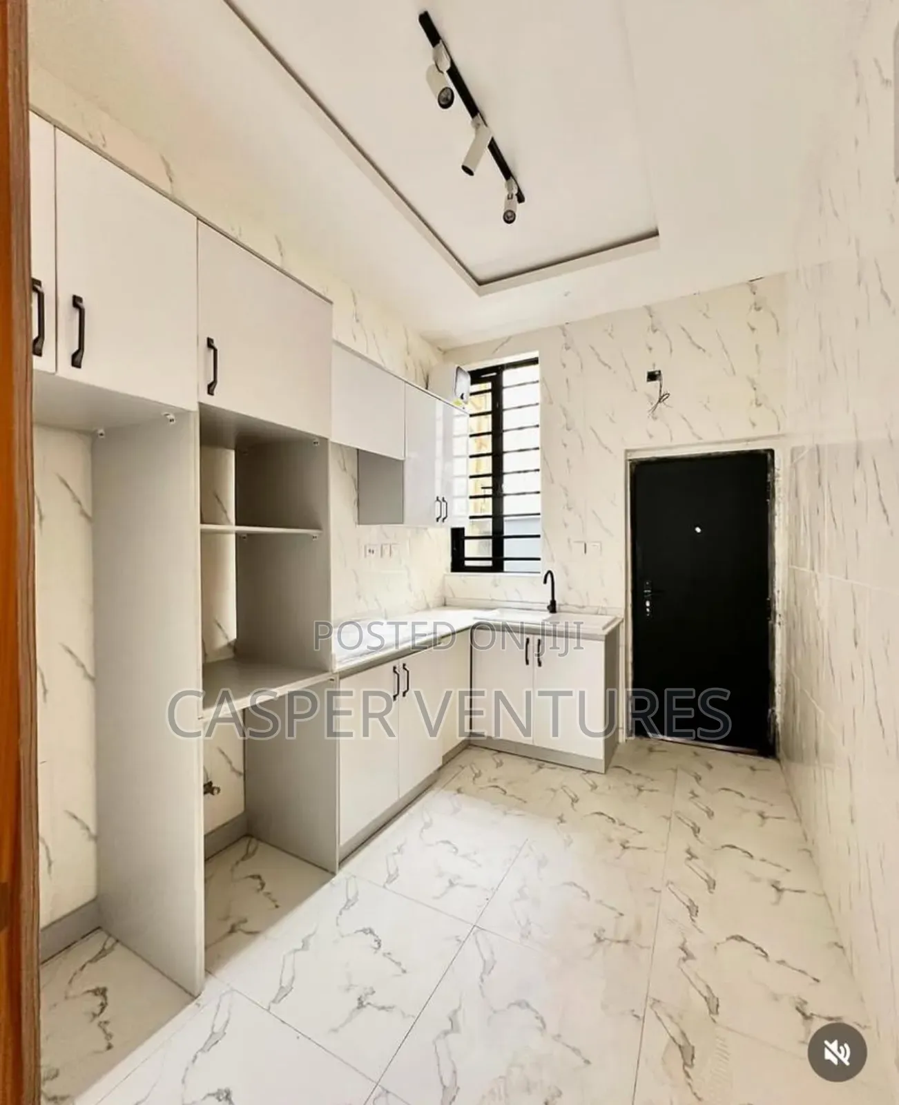 4bdrm Duplex in Gra, Ikota for sale in Ikota