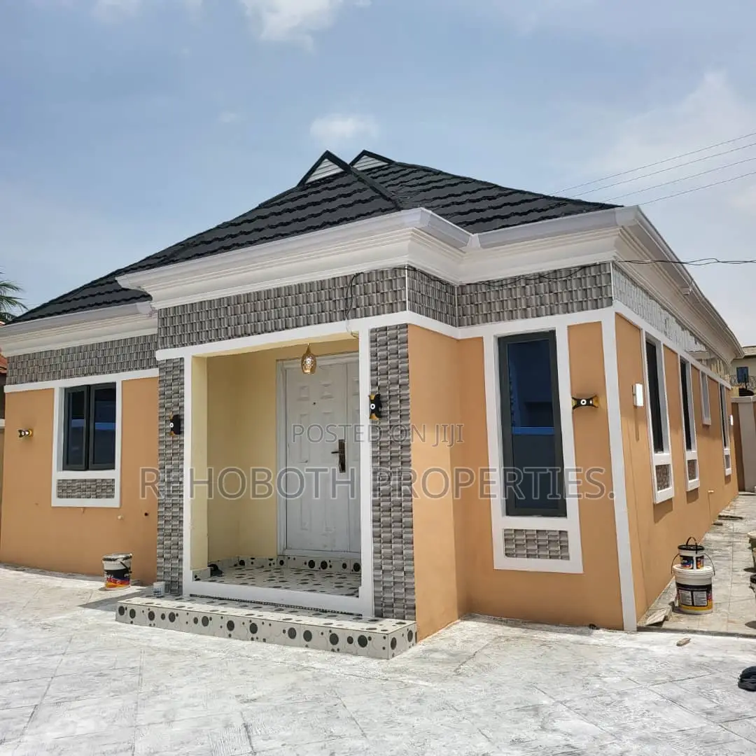 3bdrm Bungalow in Olateju Akuru Estate, Ibadan for sale in Ibadan