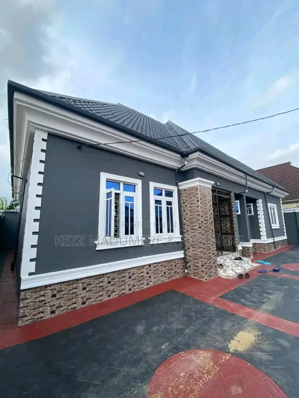 3bdrm Bungalow in Eneka, Port Harcourt for sale in Port-Harcourt