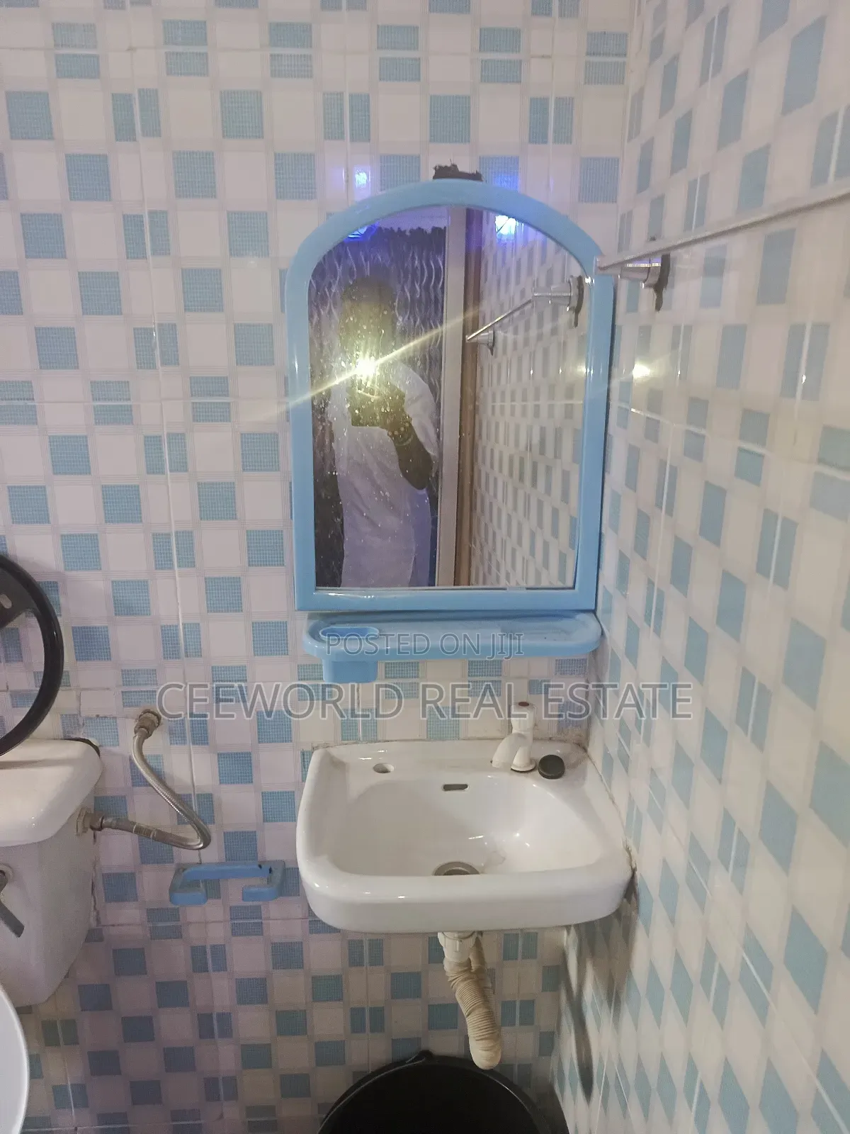3bdrm Bungalow in Lane 2 Goshen Land, Ibadan Polytechnic/University in Ibadan Polytechnic/University