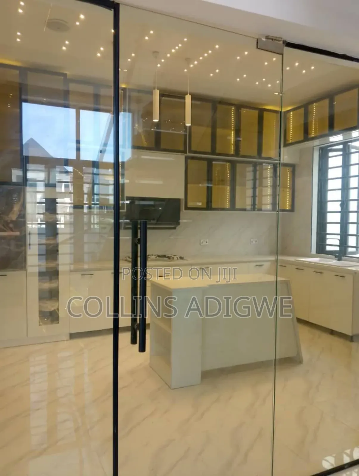 4bdrm Duplex in Royal Pine Estate for sale in Chevron