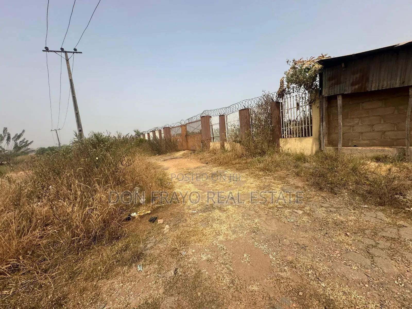 5bdrm Duplex in Toose Estate, Moniya for sale in Moniya