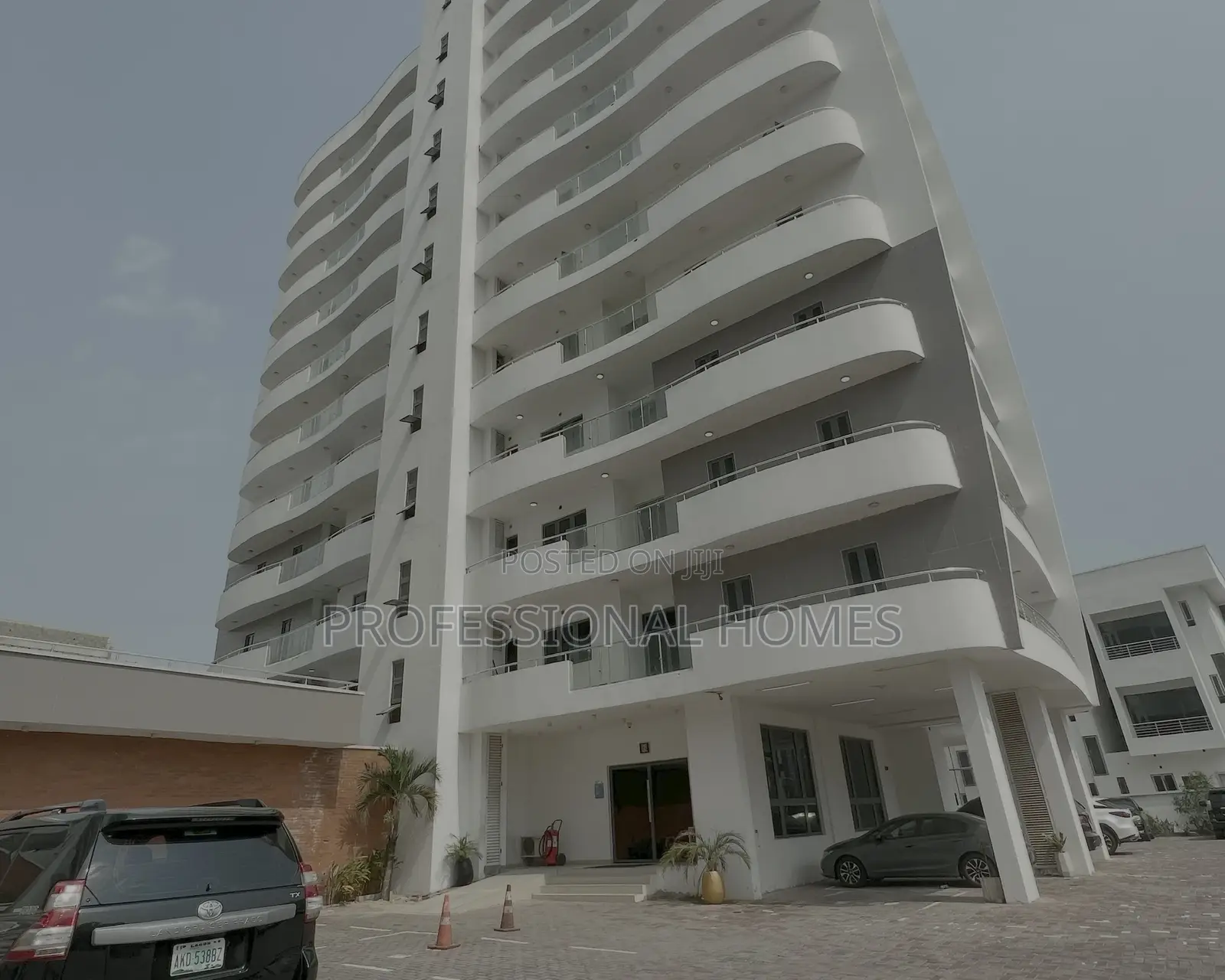 Luxury 2 Bedroom Shortlet Apartment in Freedom Way Lekki Phase 1 in Lekki