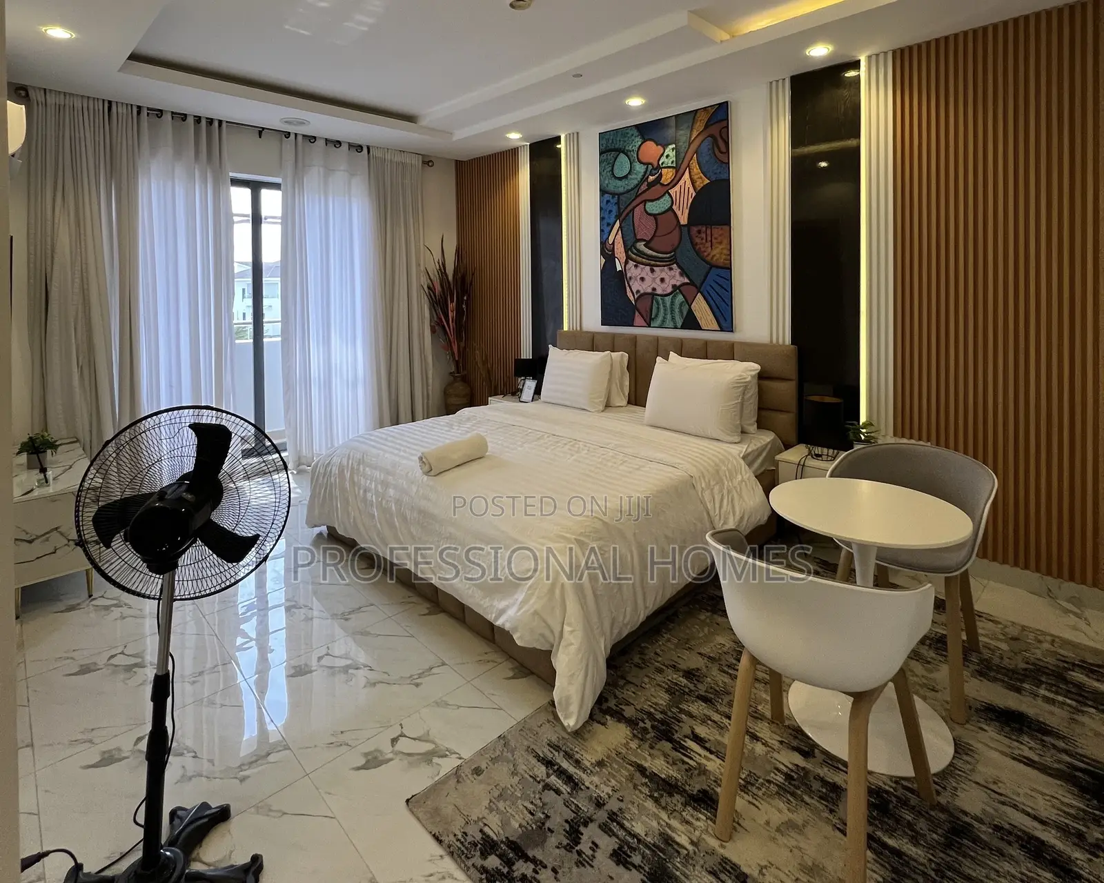 Luxury 2 Bedroom Shortlet Apartment in Freedom Way Lekki Phase 1 in Lekki