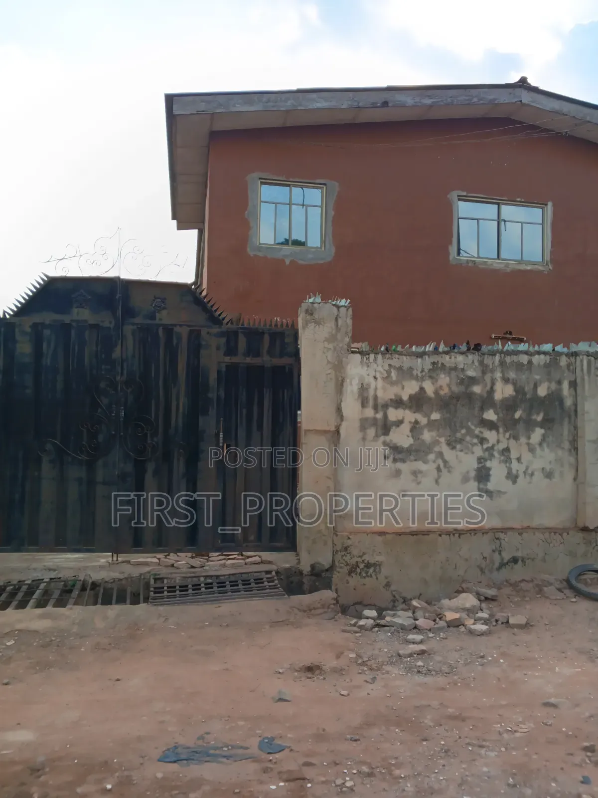 3bdrm Block of Flats in Anfani Estate, Rind Road for sale in Rind Road