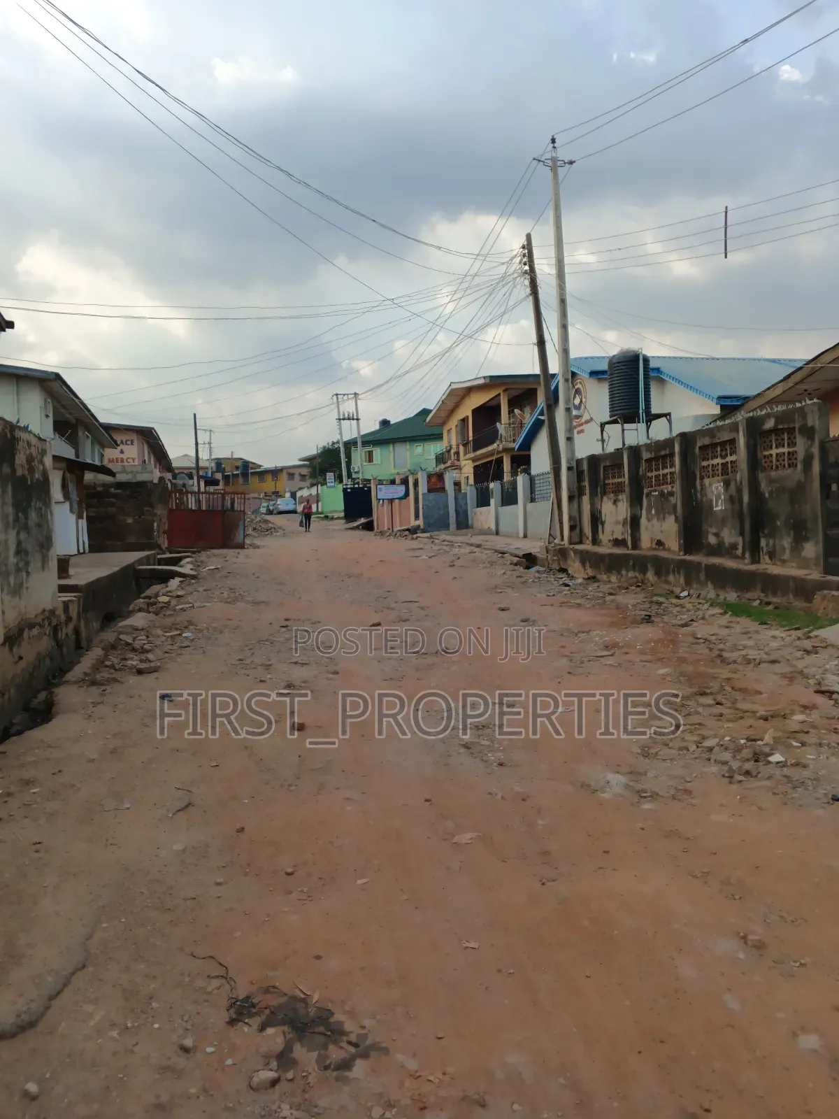 3bdrm Block of Flats in Anfani Estate, Rind Road for sale in Rind Road
