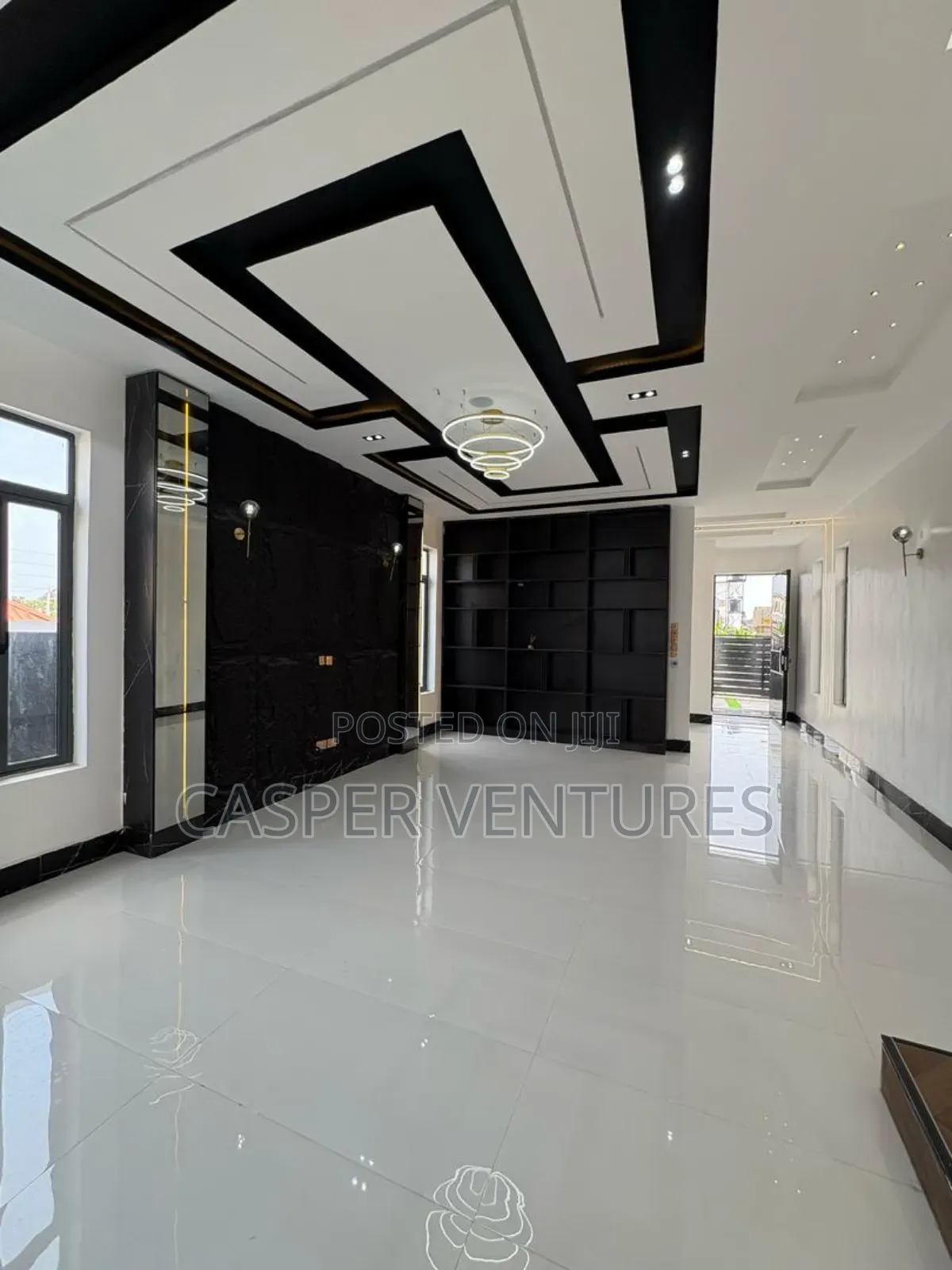 5bdrm Duplex in Terra, Sangotedo for sale in Sangotedo