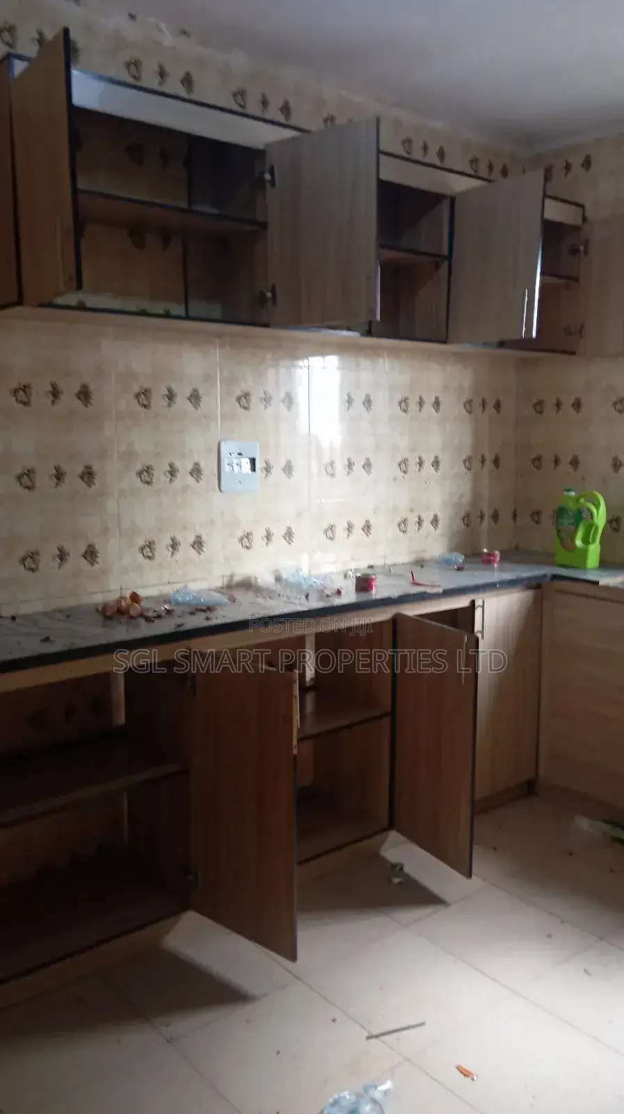 3bdrm Apartment in Aguoye, Awka for rent in Awka