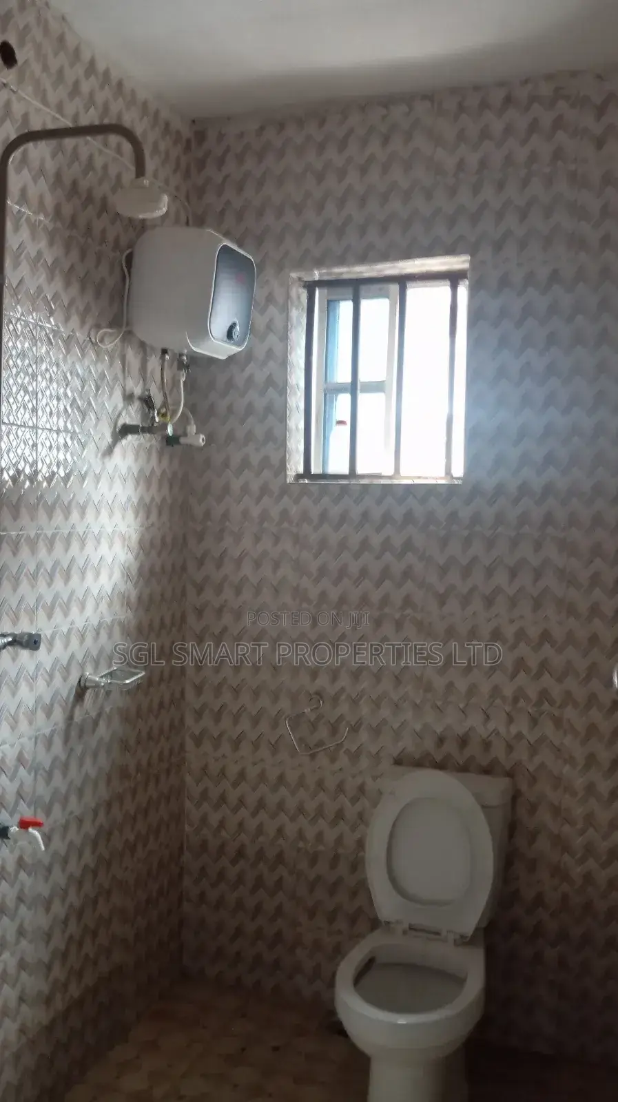 3bdrm Apartment in Aguoye, Awka for rent in Awka