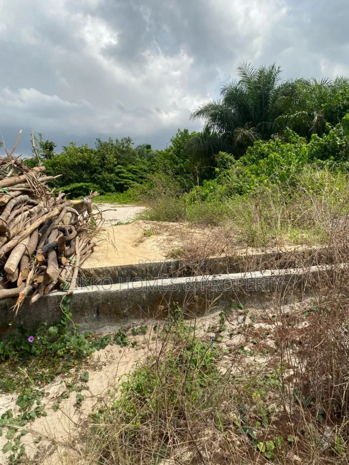 Land for Sale at Ajayi Apata in Sangotedo