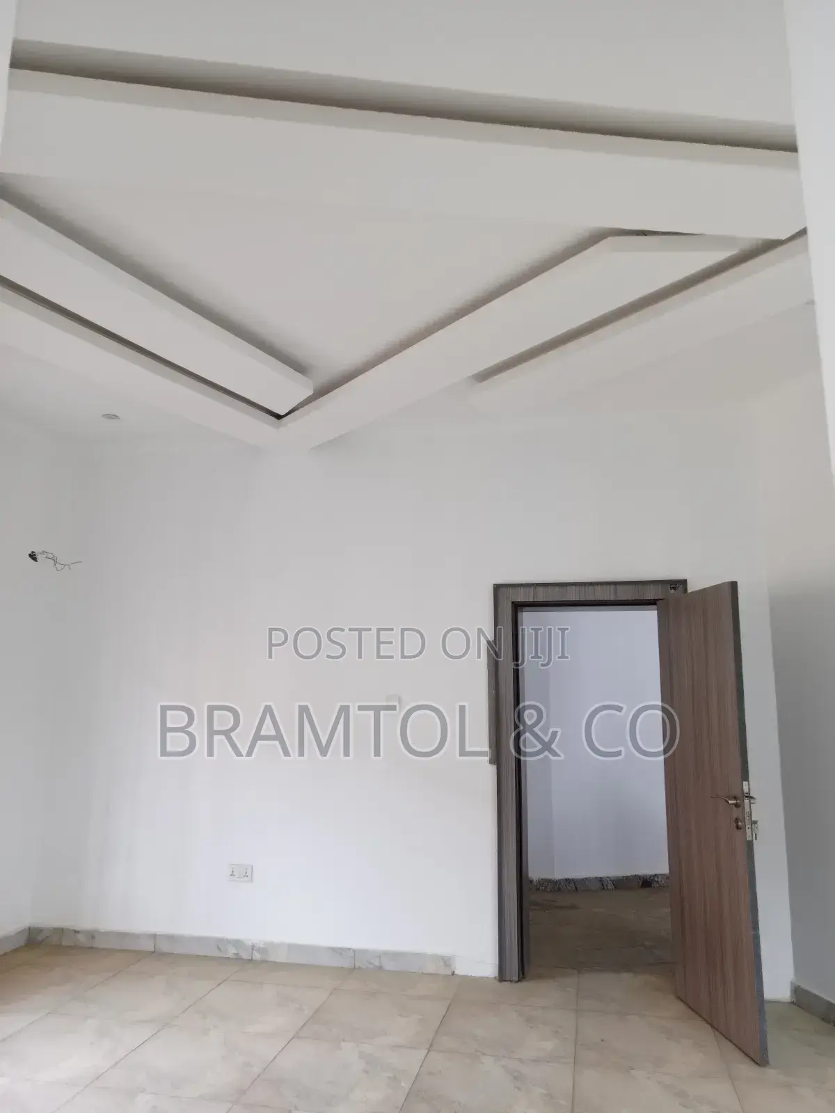 4bdrm Townhouse / Terrace in Wuye for rent in Wuye