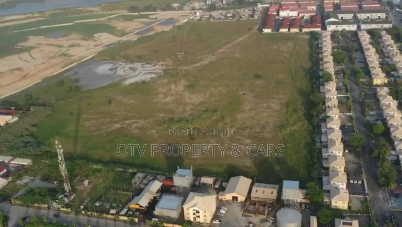 Land for Sale in Cheveron Drive Before Foreshore in Chevron