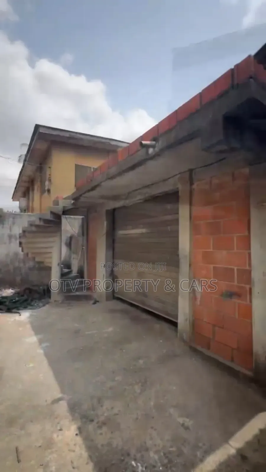 Land For Sale At M M Int Airport Road Along Oshodi Isolo Rd in Airport Road / Oshodi