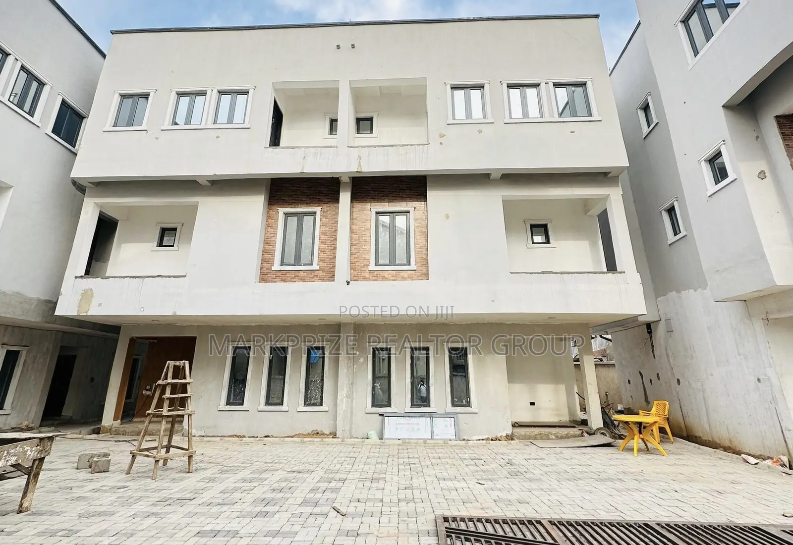 4bdrm Duplex in Gbagada Lagos for sale in Gbagada