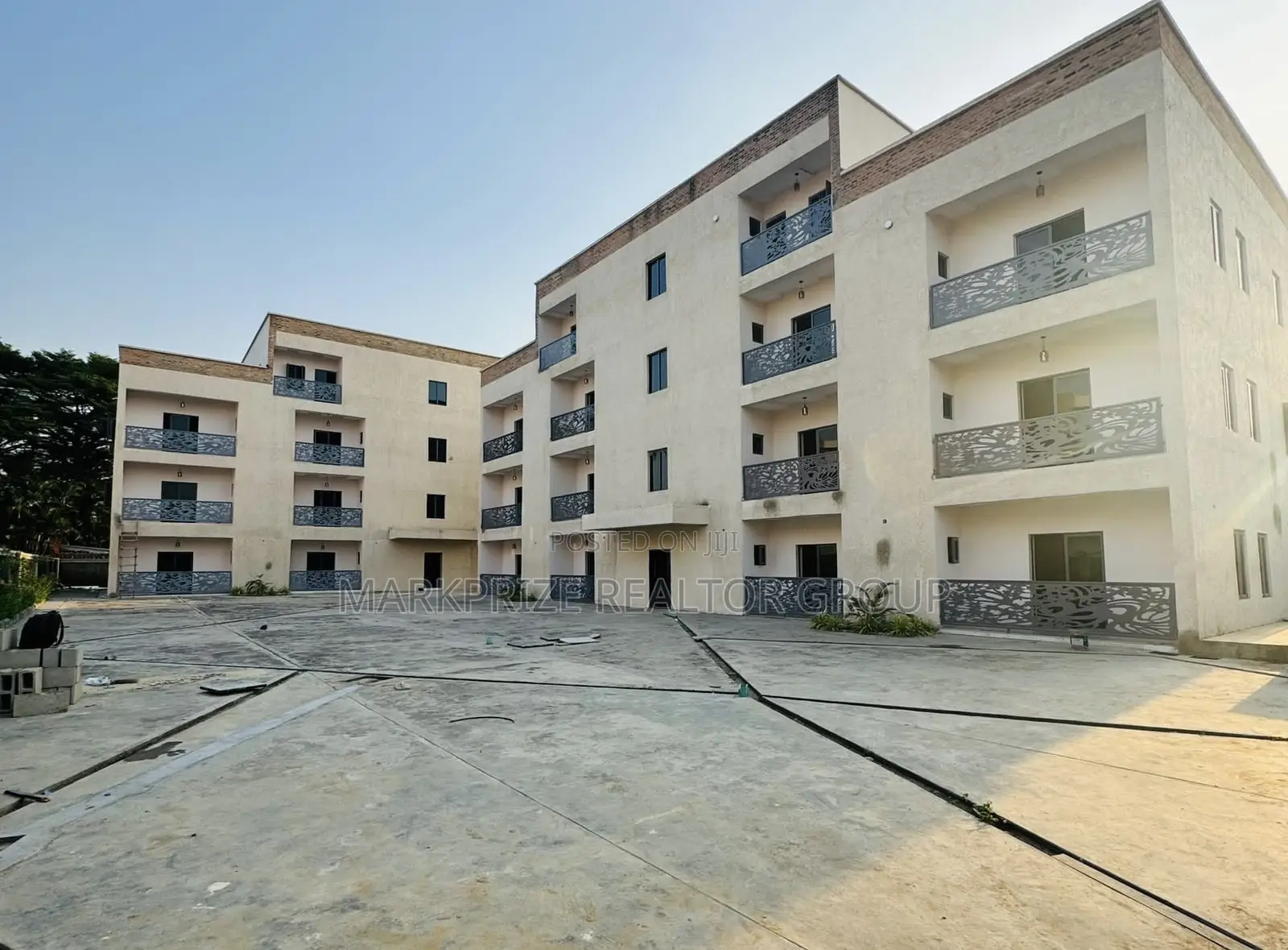 3bdrm Apartment in Ikeja Gra Lagos for sale in Ikeja GRA