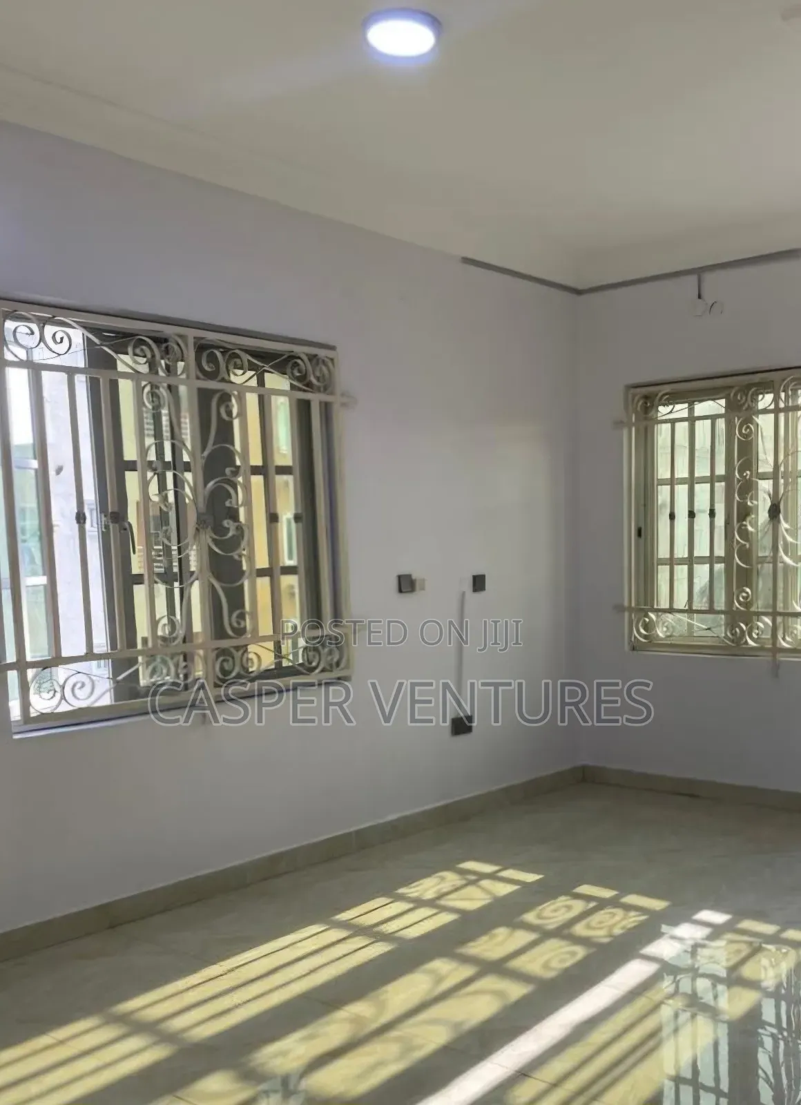 1bdrm Room & Parlour in Paradise 3, Chevron for rent in Chevron