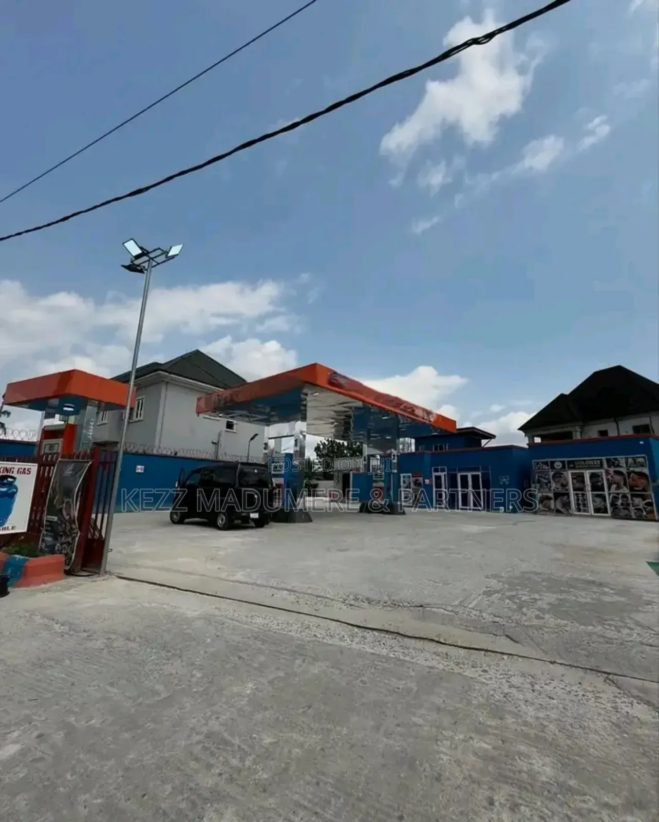 For Sale : Functional Filling Station in Port Harcourt in Port-Harcourt