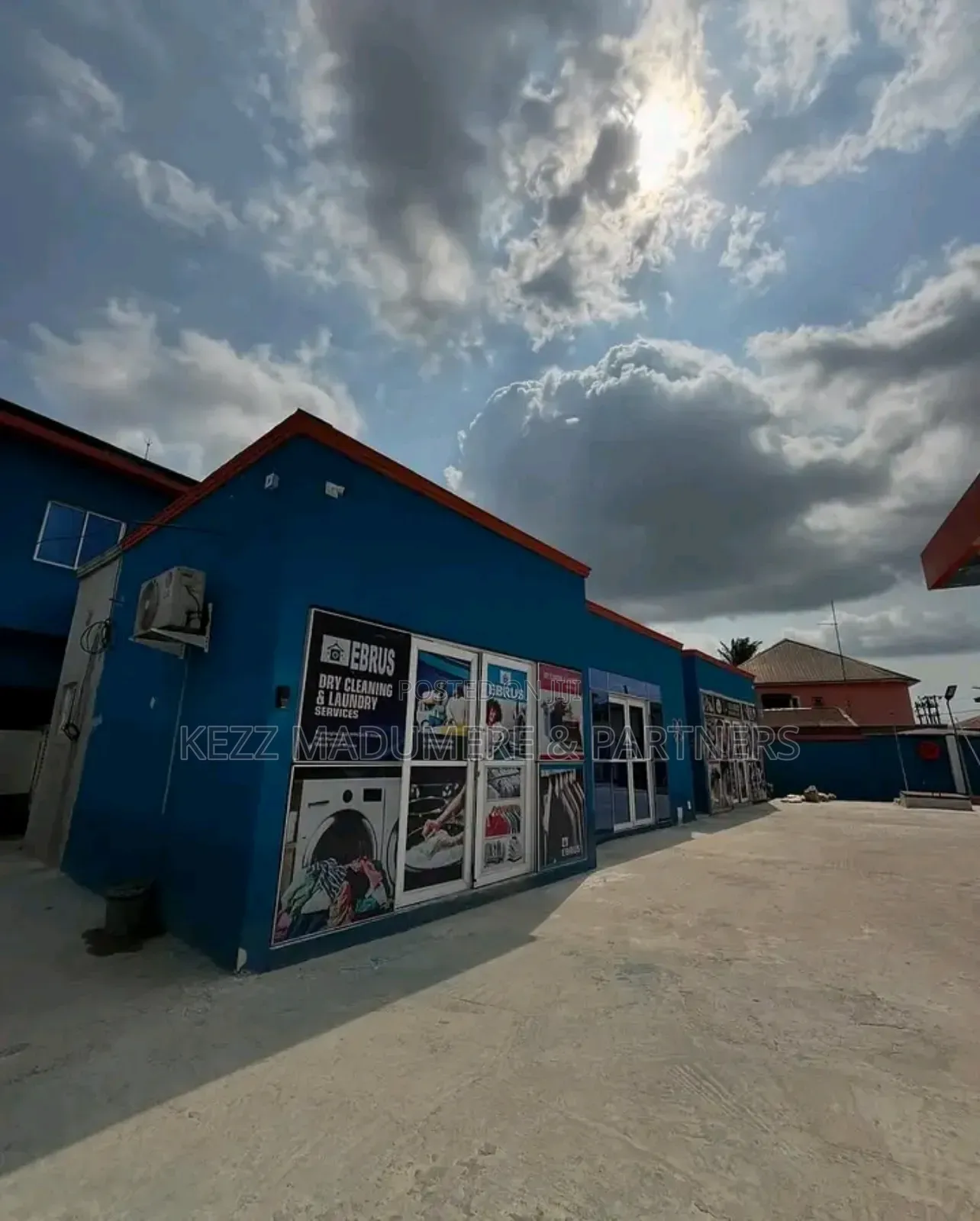 For Sale : Functional Filling Station in Port Harcourt in Port-Harcourt