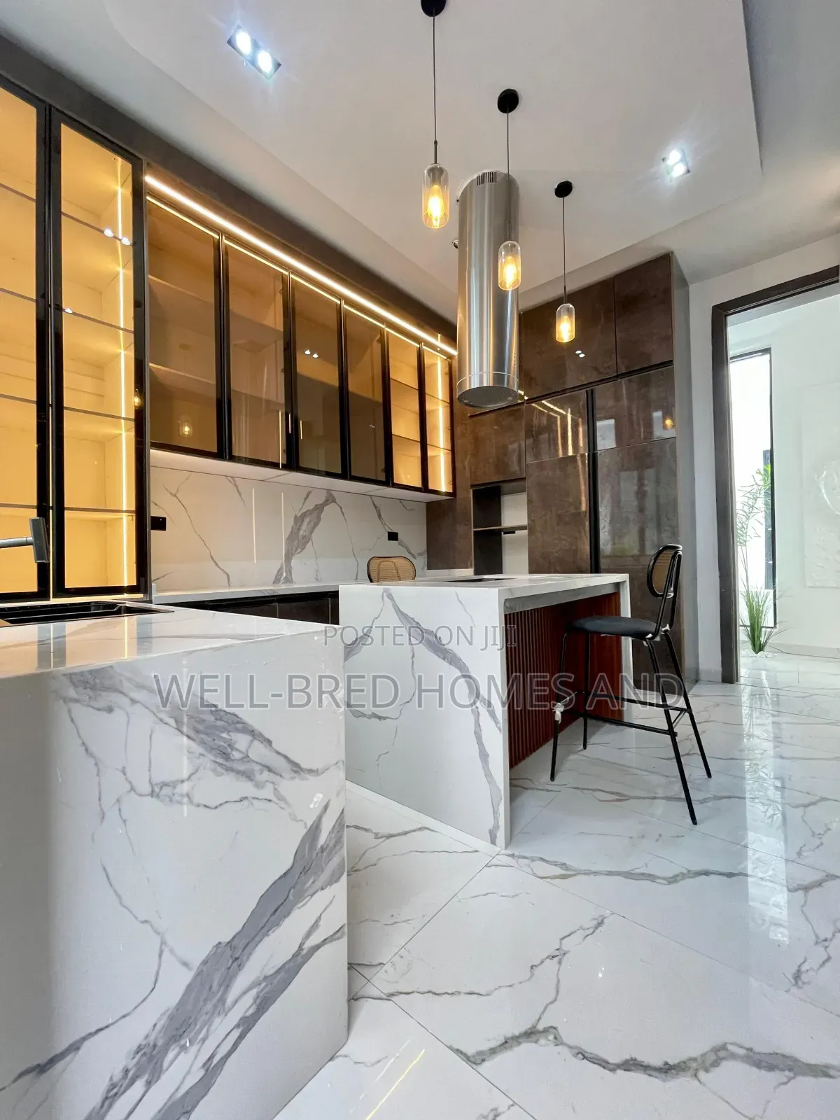 5bdrm Duplex in Chevron Lekki Lagos for sale in Chevron