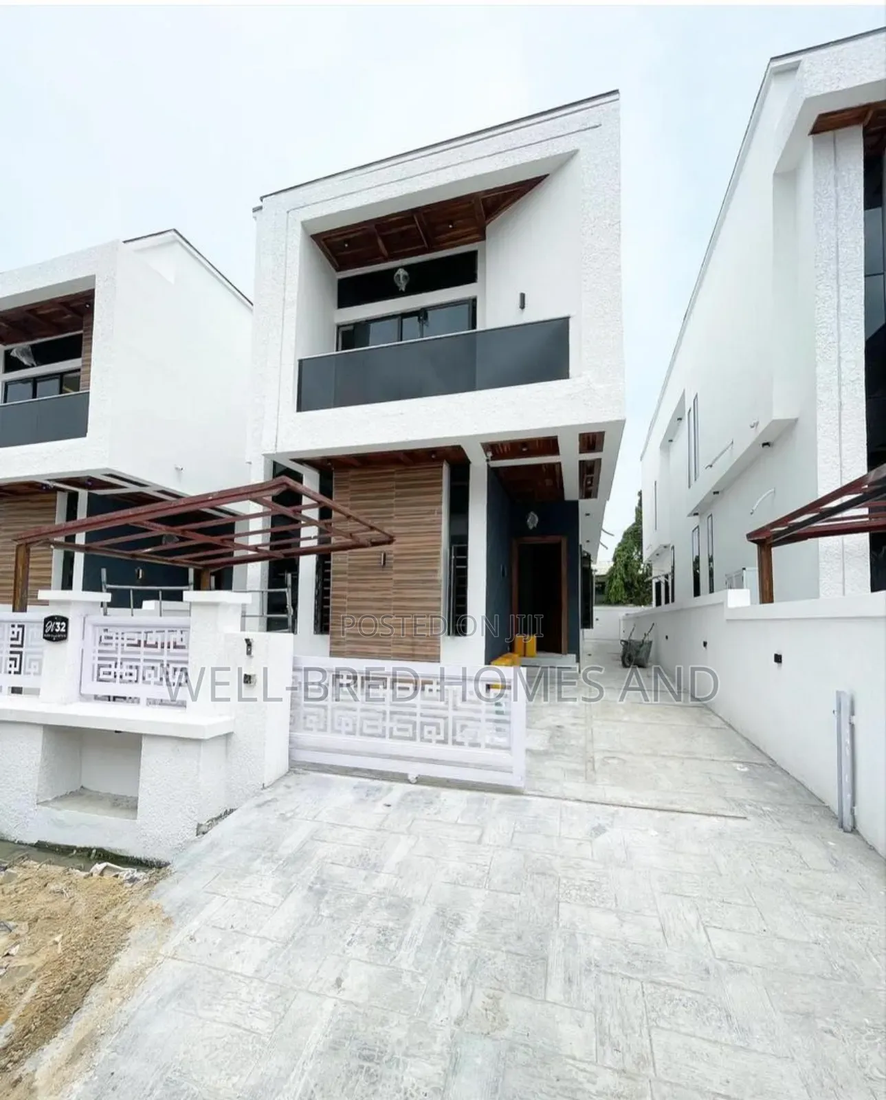 4bdrm Duplex in Chevron Lekki Lagos for sale in Chevron