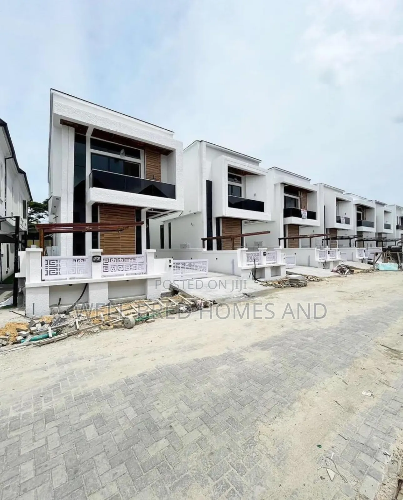 4bdrm Duplex in Chevron Lekki Lagos for sale in Chevron
